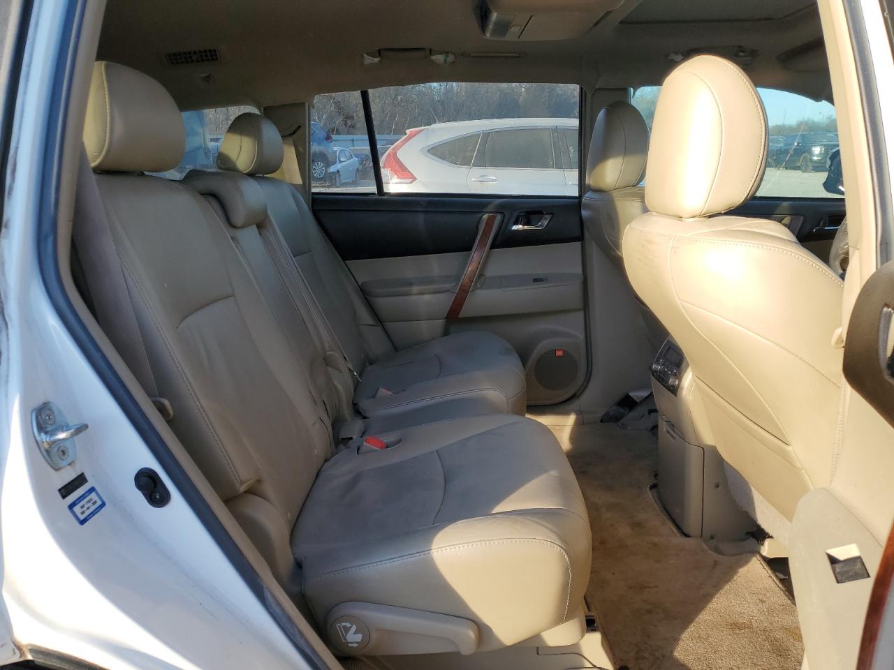 2010 Toyota Highlander VIN 5TDYK3EH9AS007315 Copart auction photo, side / hail damage thumbnail 11