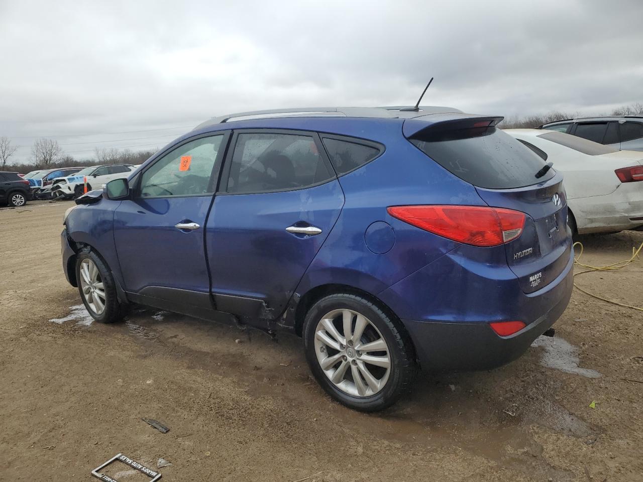 2011 Hyundai Tucson VIN KM8JU3AC3BU291975 Copart auction photo, burn - engine / front end damage thumbnail 2