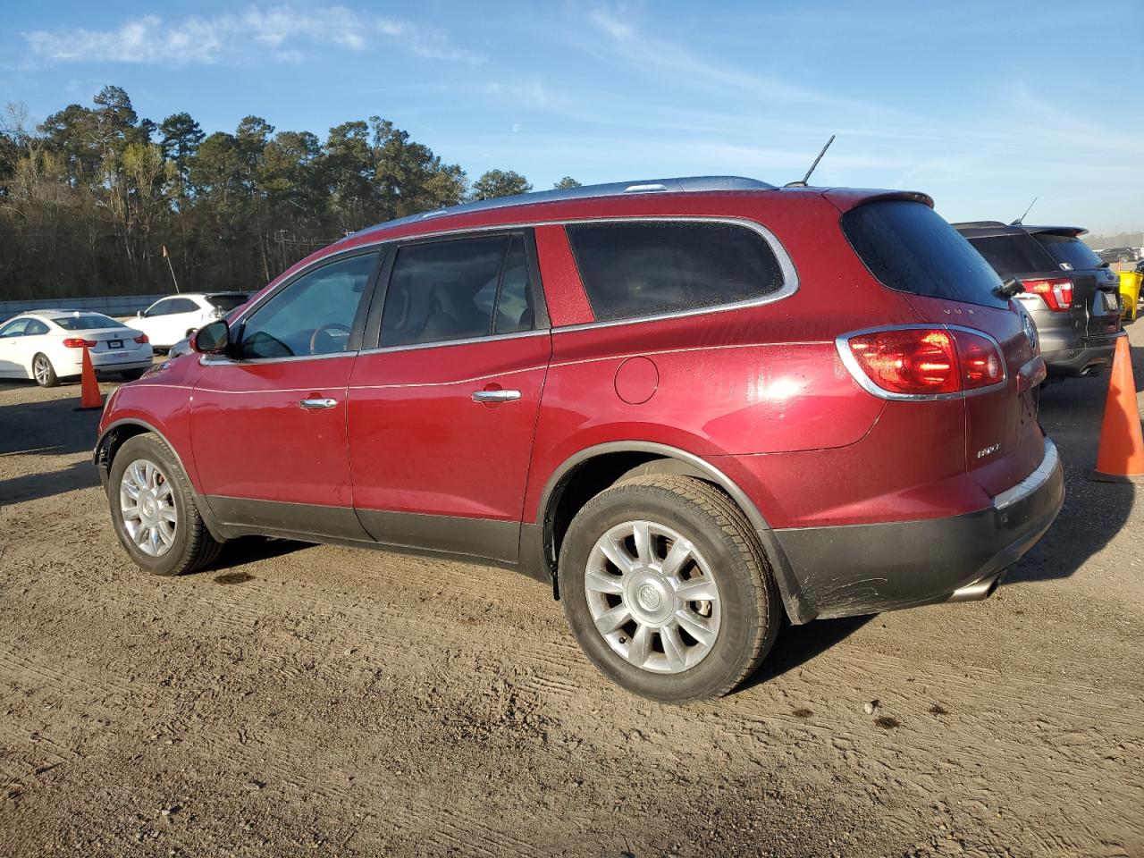 2011 Buick Enclave VIN 5GAKRCED8BJ298968 Copart auction photo, front end damage thumbnail 2