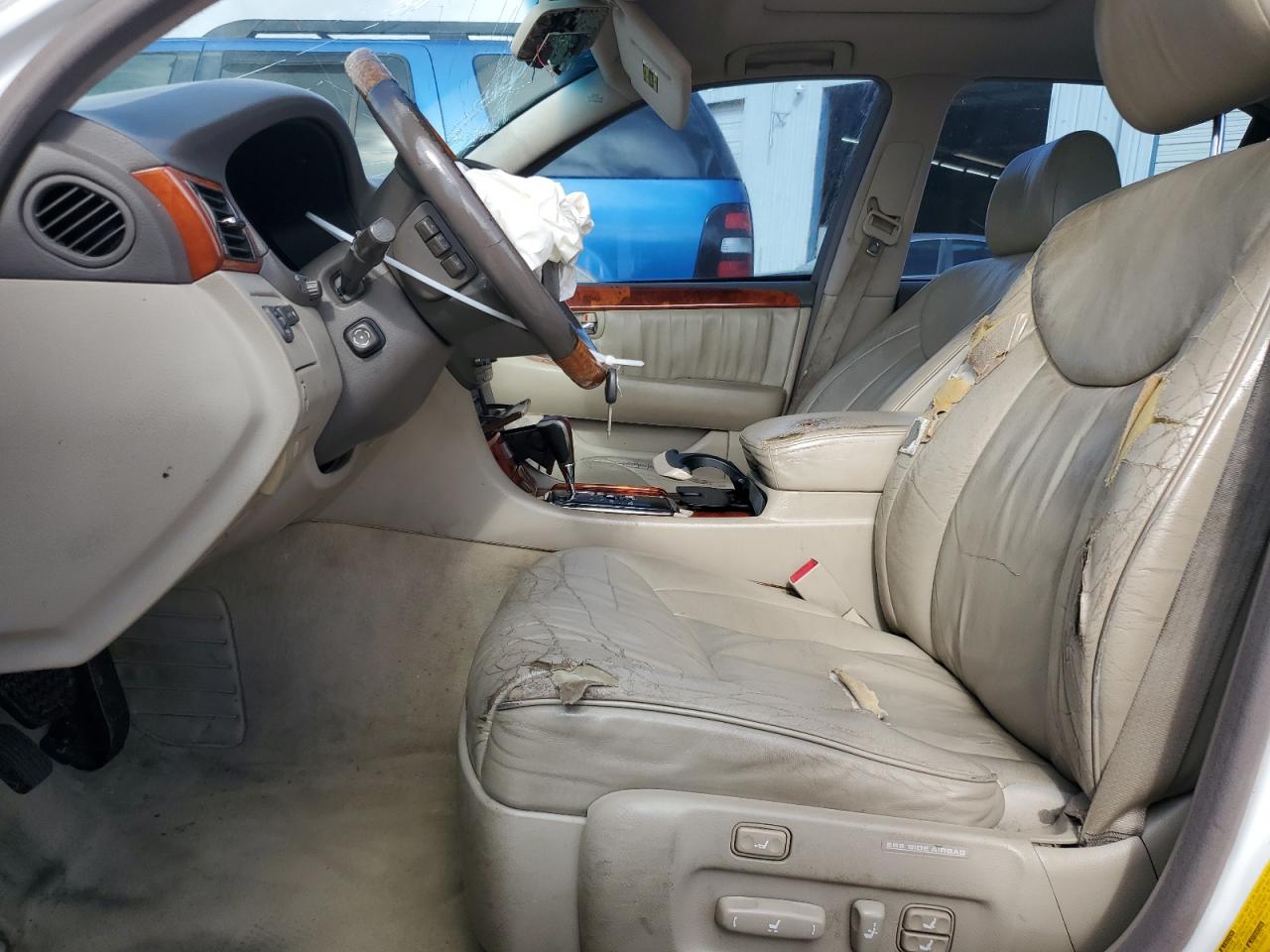 2001 Lexus LS VIN JTHBN30FX10019946 Copart auction photo, front end damage thumbnail 7