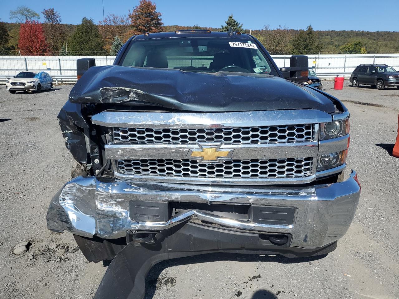 2019 Chevrolet Silverado VIN 2GC2KREG4K1146986 Copart auction photo, front end damage thumbnail 5