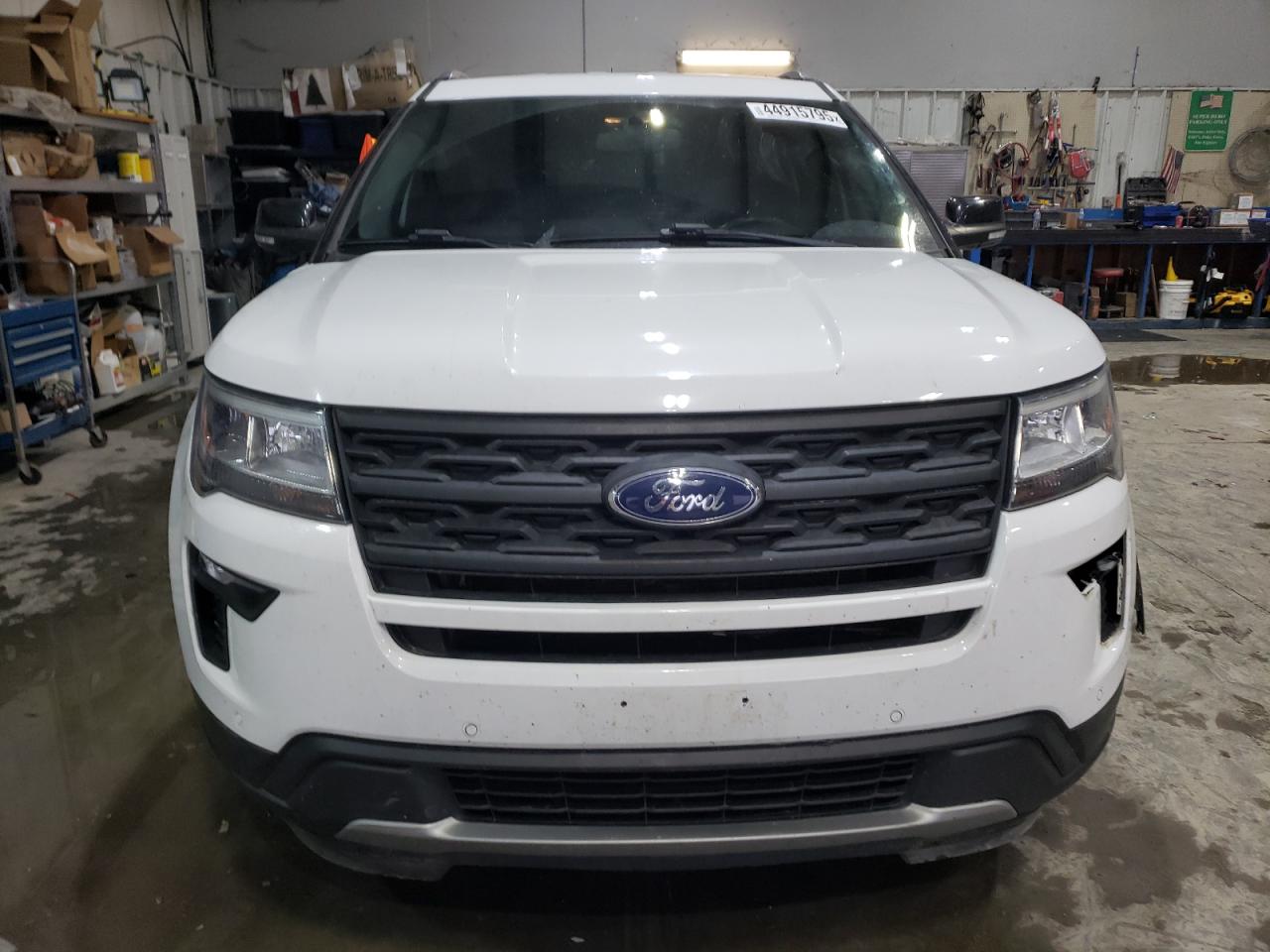 2018 Ford Explorer VIN 1FM5K8D85JGB78568 Copart auction photo, side / front end damage thumbnail 5