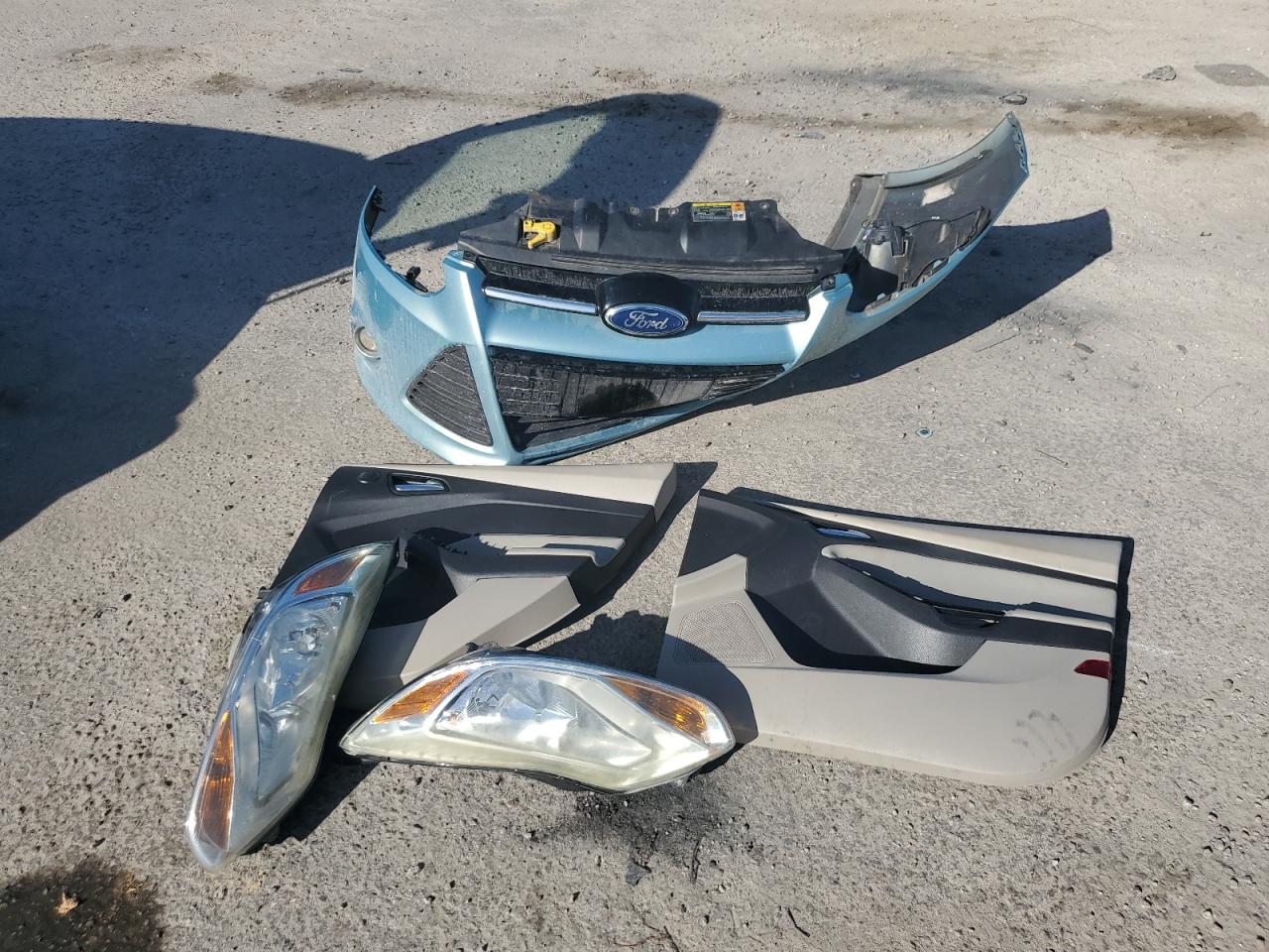 2012 Ford Focus VIN 1FAHP3M20CL232585 Copart auction photo, side / front end damage thumbnail 14