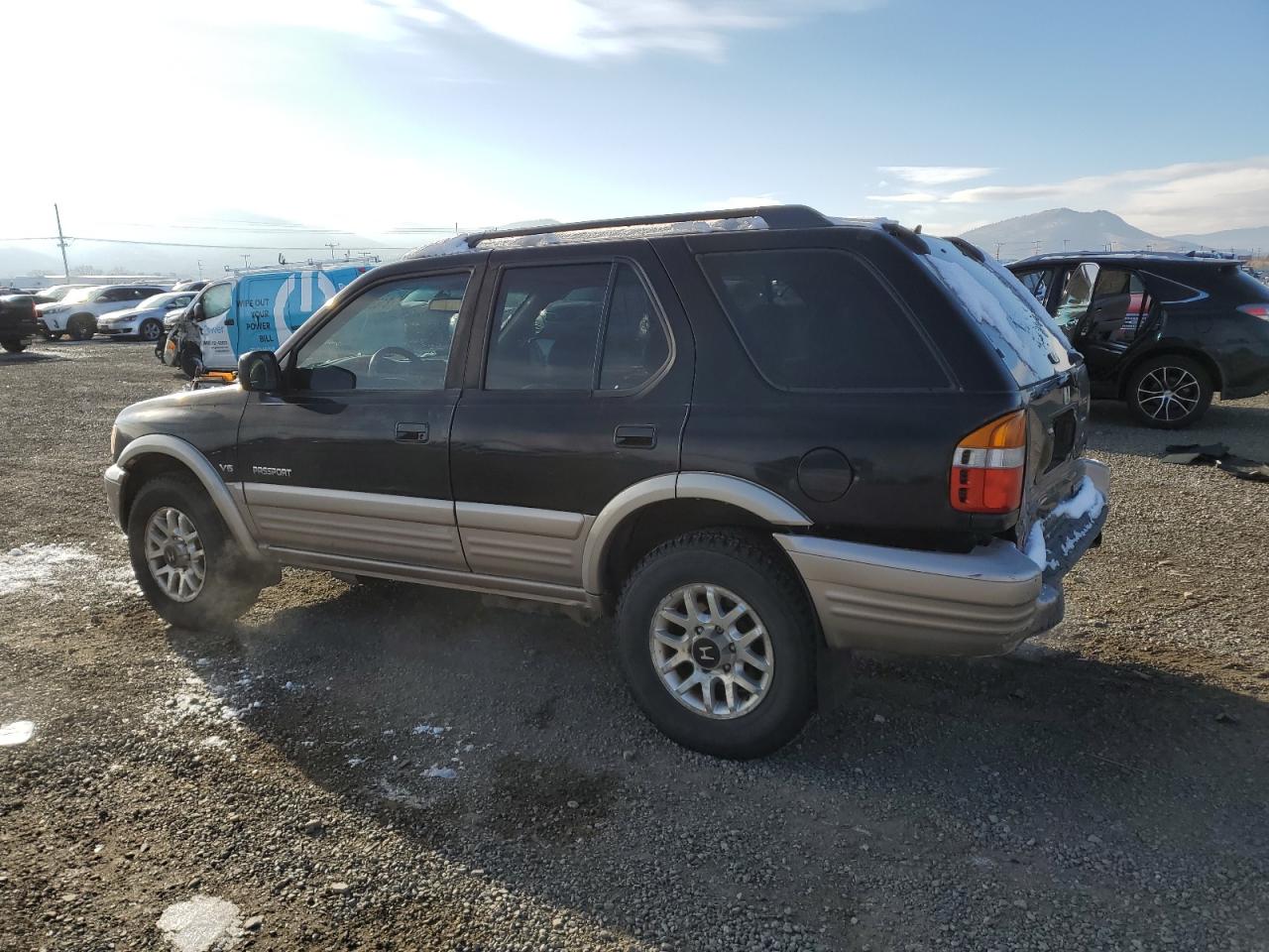 2001 Honda Passport VIN 4S6DM58W014404165 Copart auction photo, rear end / minor dent/scratches damage thumbnail 2