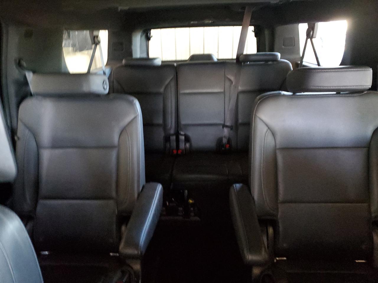 2021 Chevrolet Suburban VIN 1GNSCCKD9MR381650 Copart auction photo, front end damage thumbnail 10