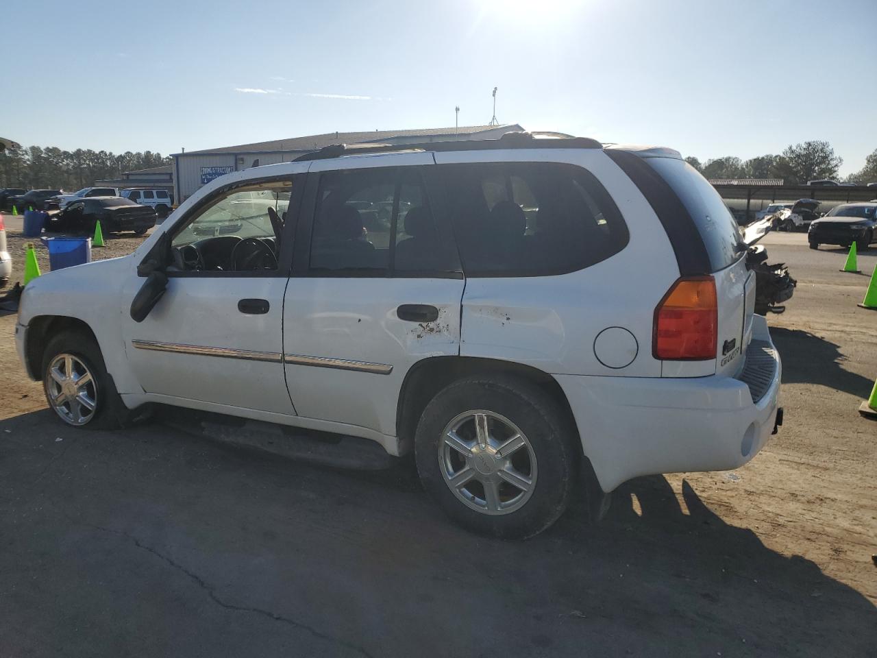 2008 GMC Envoy VIN 1GKDS13S282191715 Copart auction photo, side damage thumbnail 2