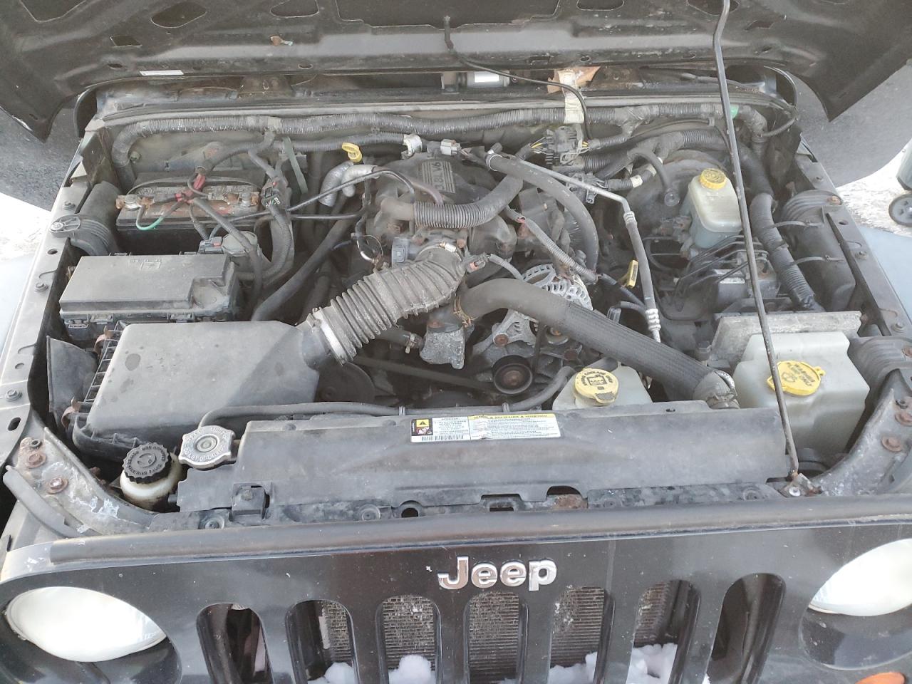 2007 Jeep Wrangler VIN 1J4FA241X7L174103 Copart auction photo, minor dent/scratches damage thumbnail 12