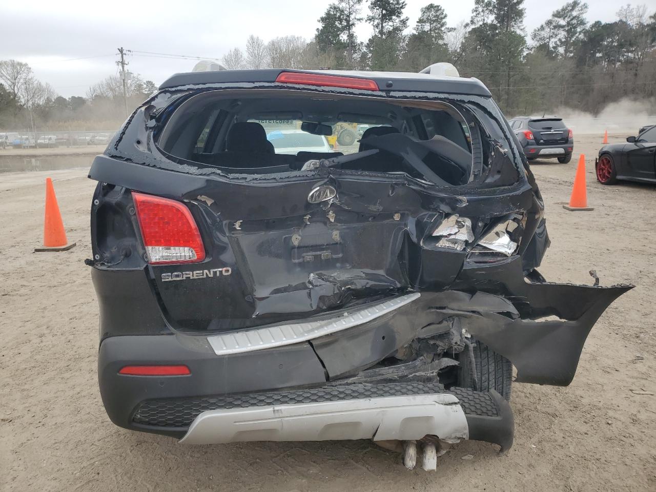 2011 KIA Sorento VIN 5XYKT3A17BG187128 Copart auction photo, rear end / front end damage thumbnail 6