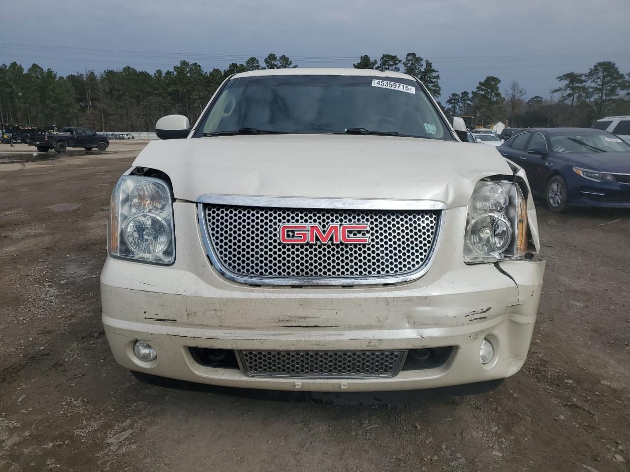 2013 GMC Yukon VIN 1GKS1EEF4DR143720 Copart auction photo, front end damage thumbnail 5