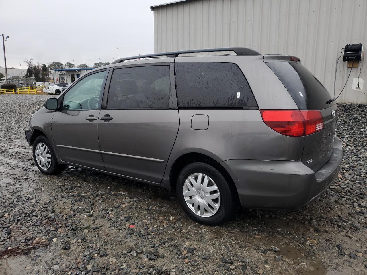 2005 Toyota Sienna VIN 5TDZA23C95S350107 Copart auction photo, front end damage thumbnail 2