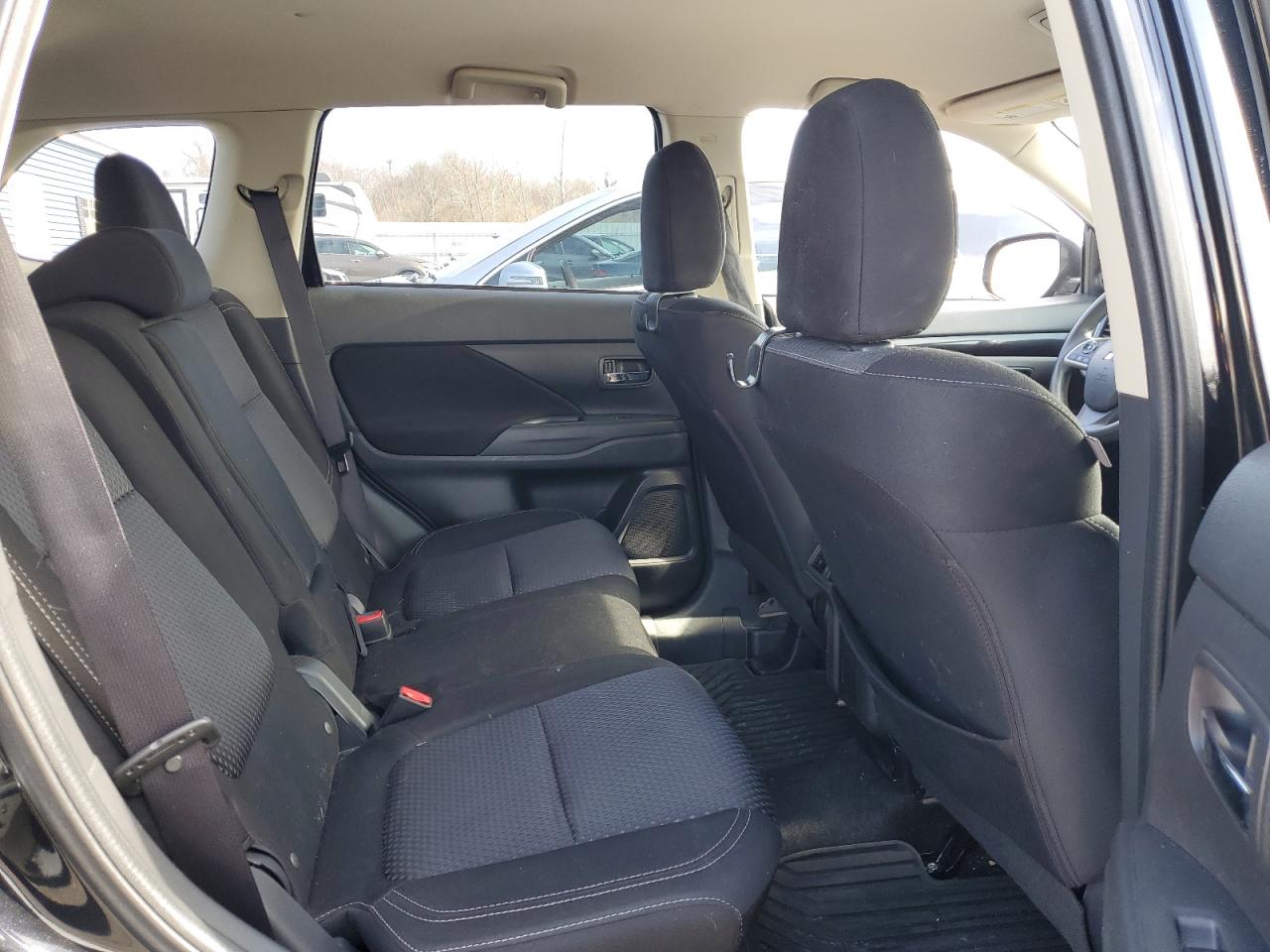 2019 Mitsubishi Outlander VIN JA4AZ3A32KZ005245 Copart auction photo, rear end / minor dent/scratches damage thumbnail 11