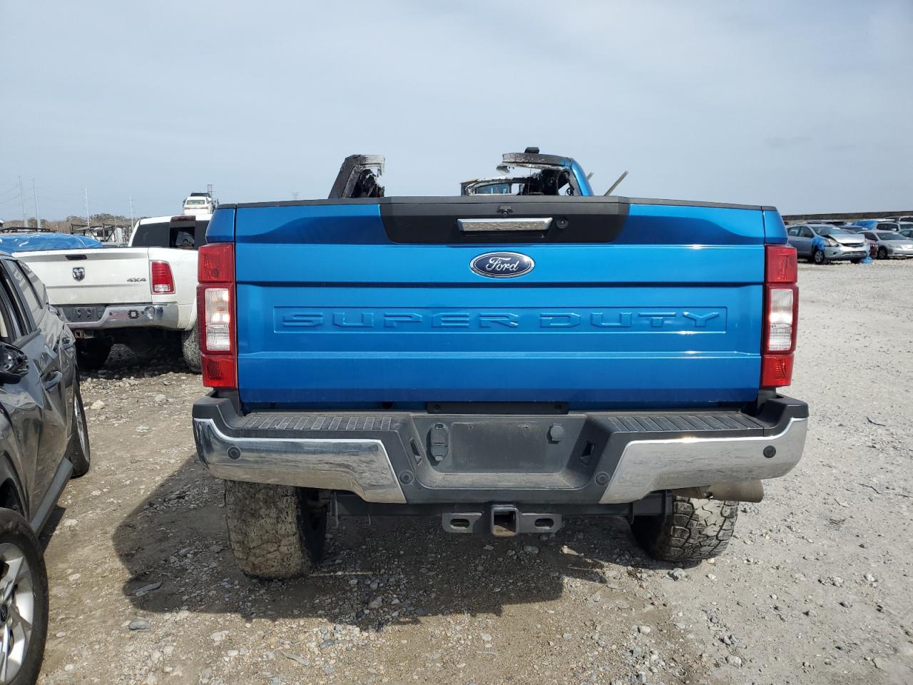 2020 Ford F250 VIN 1FT7W2BT2LEC43963 Copart auction photo, burn damage thumbnail 6