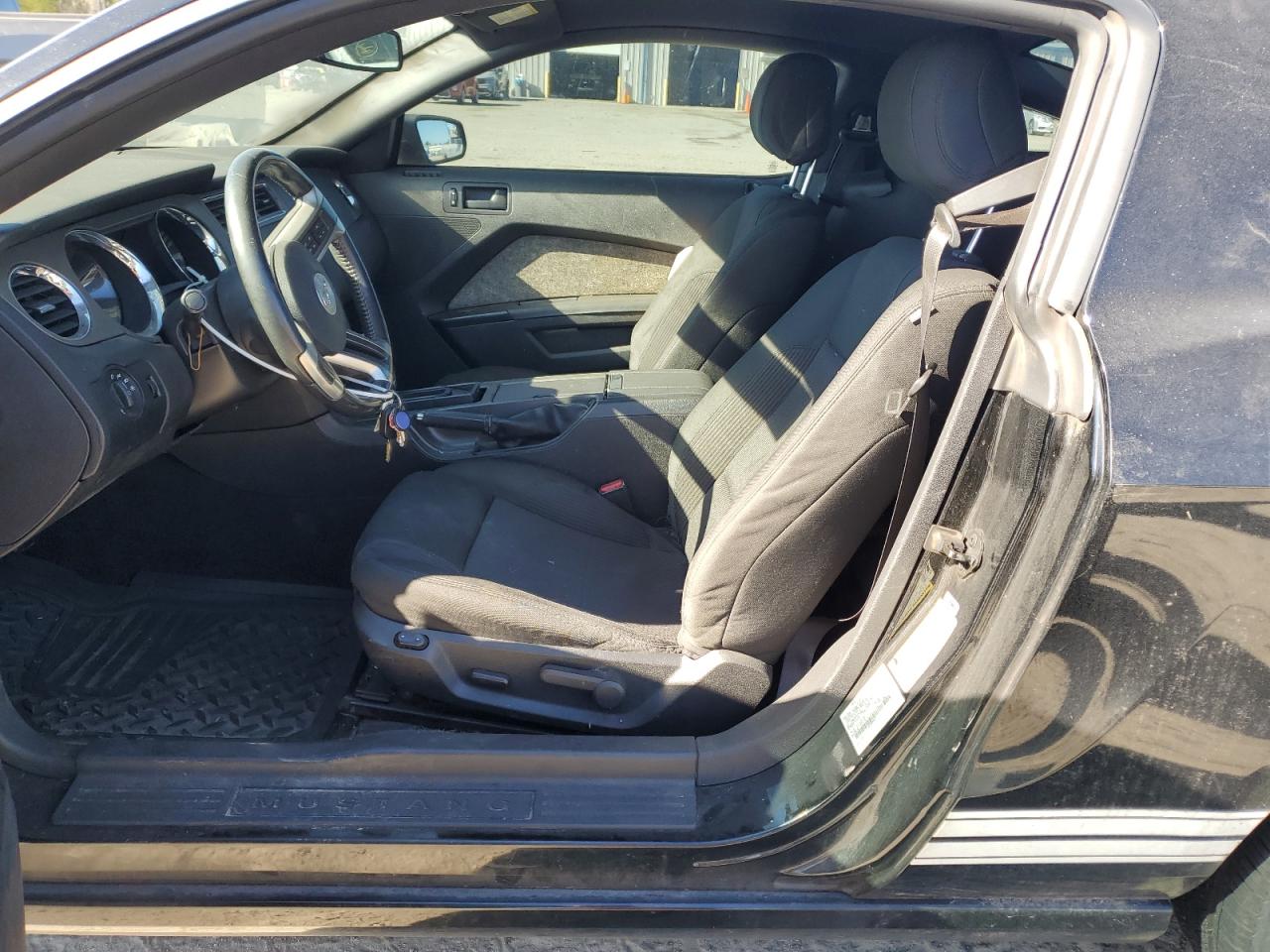 2014 Ford Mustang VIN 1ZVBP8AM2E5295758 Copart auction photo, burn - interior damage thumbnail 7