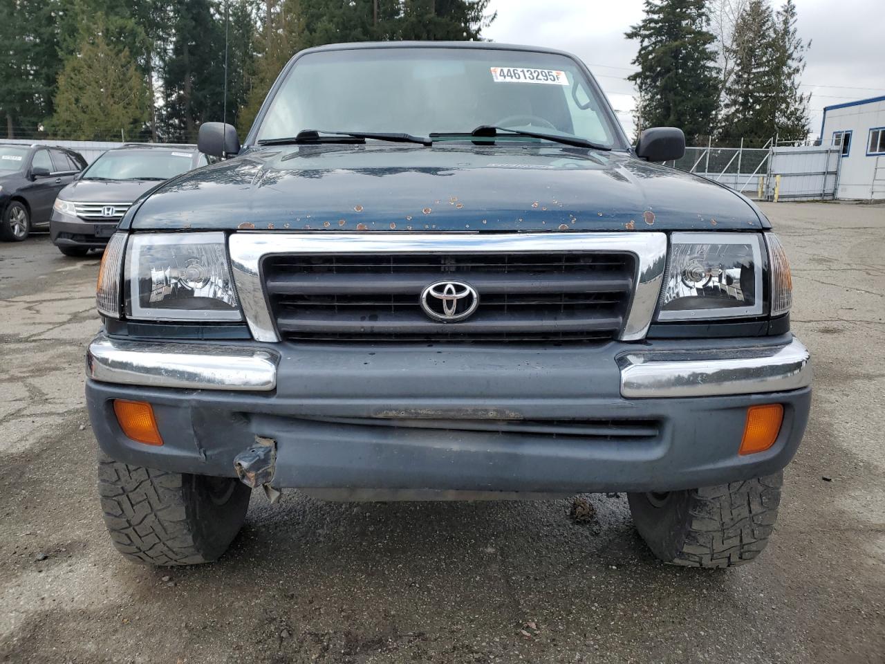 1998 Toyota Tacoma VIN 4TAWN72NXWZ022200 Copart auction photo, rear end / side damage thumbnail 5