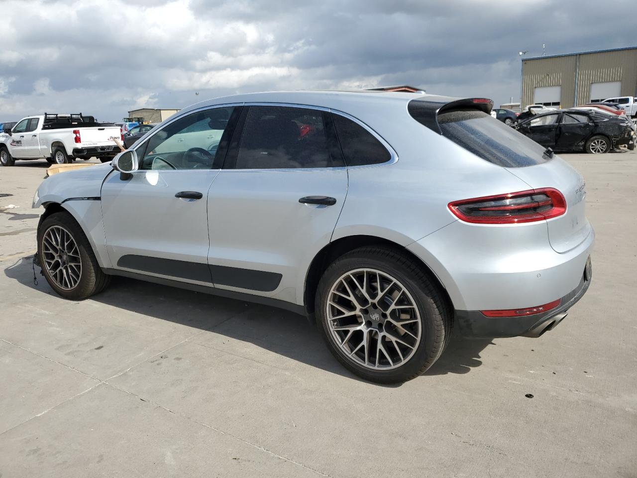 2018 Porsche Macan VIN WP1AB2A57JLB34622 Copart auction photo, front end / side damage thumbnail 2