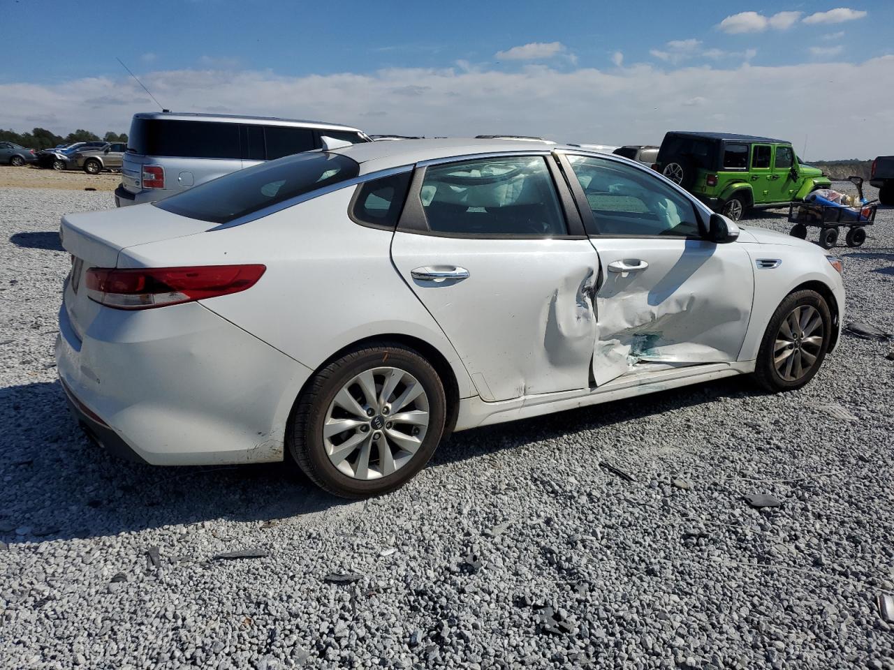 2018 KIA Optima VIN 5XXGT4L32JG272939 Copart auction photo, side / minor dent/scratches damage thumbnail 3