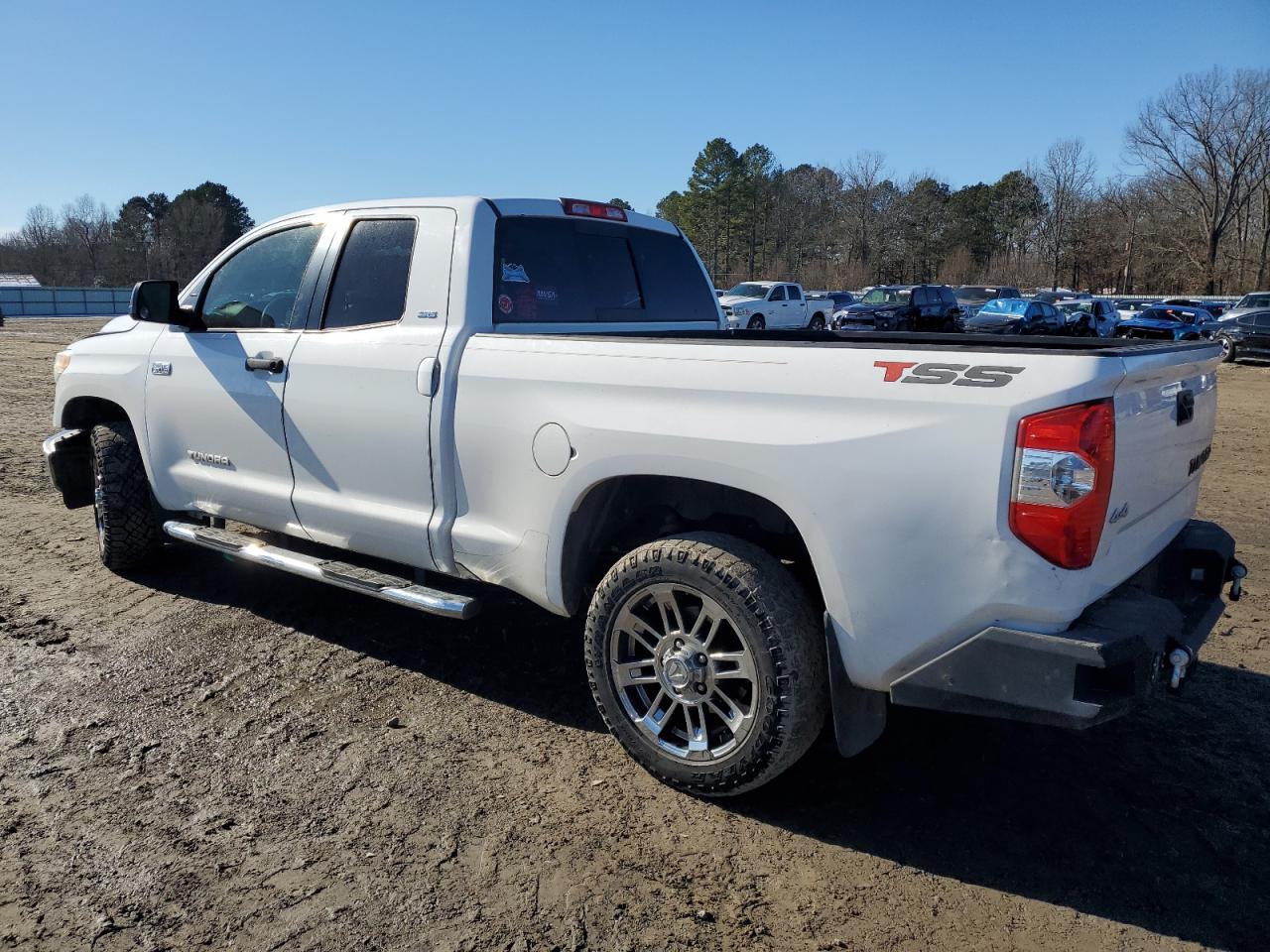 2014 Toyota Tundra VIN 5TFUW5F14EX333068 Copart auction photo, front end / minor dent/scratches damage thumbnail 2