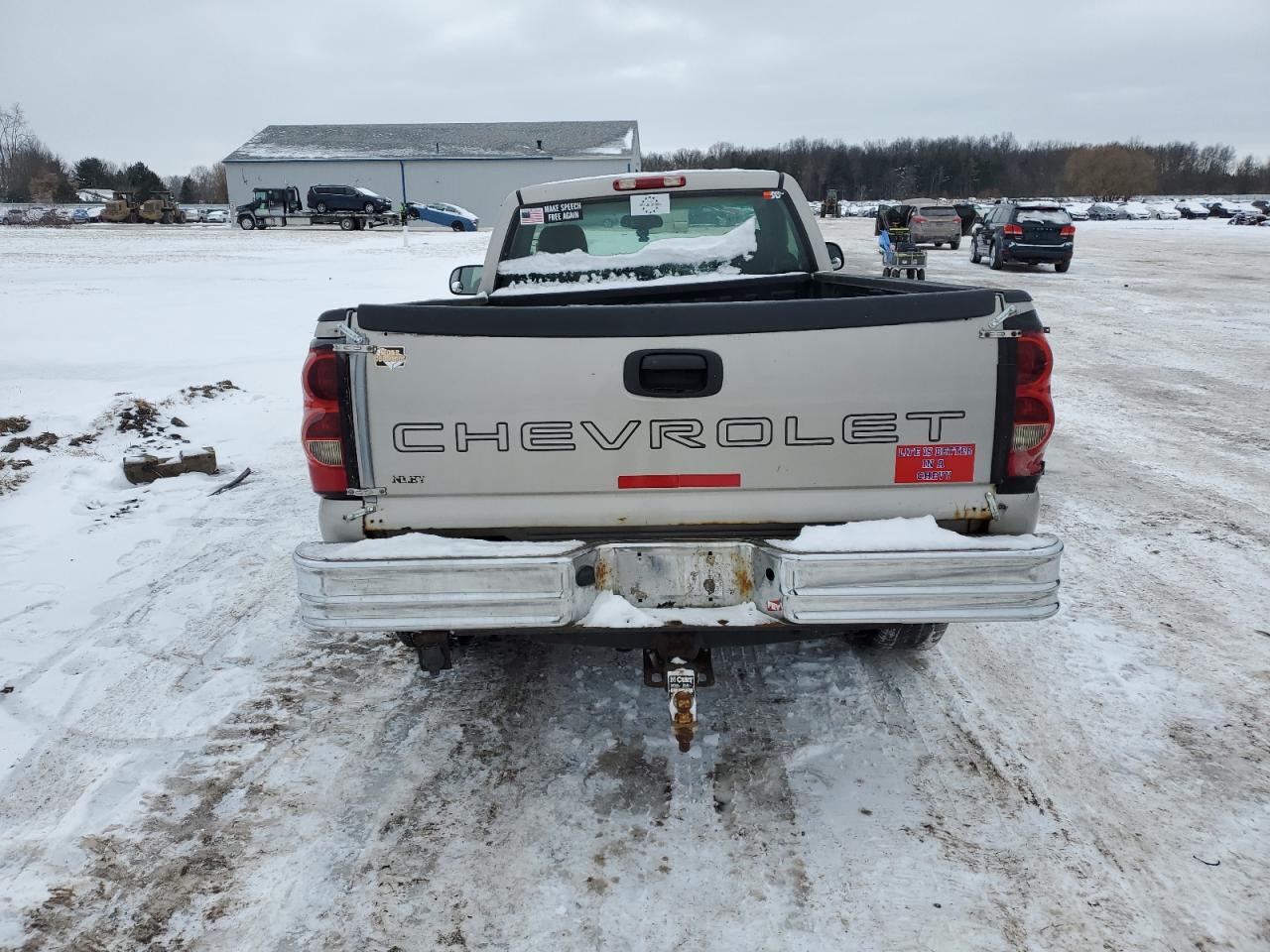 2006 Chevrolet Silverado VIN 1GCEK14V46Z122117 Copart auction photo, front end damage thumbnail 6