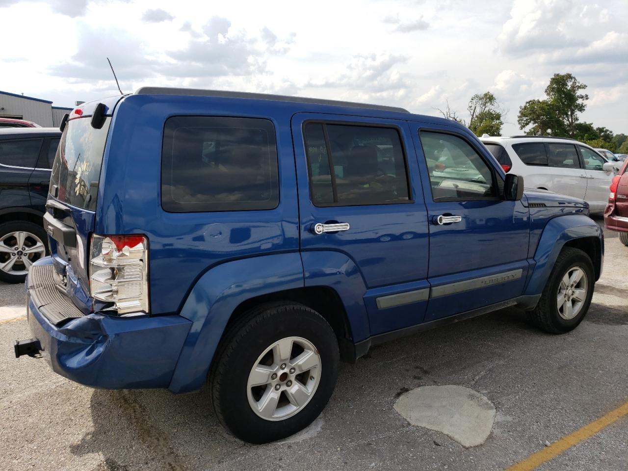 2009 Jeep Liberty (North America) VIN 1J8GP28K49W521401 Copart auction photo, rear end damage thumbnail 3