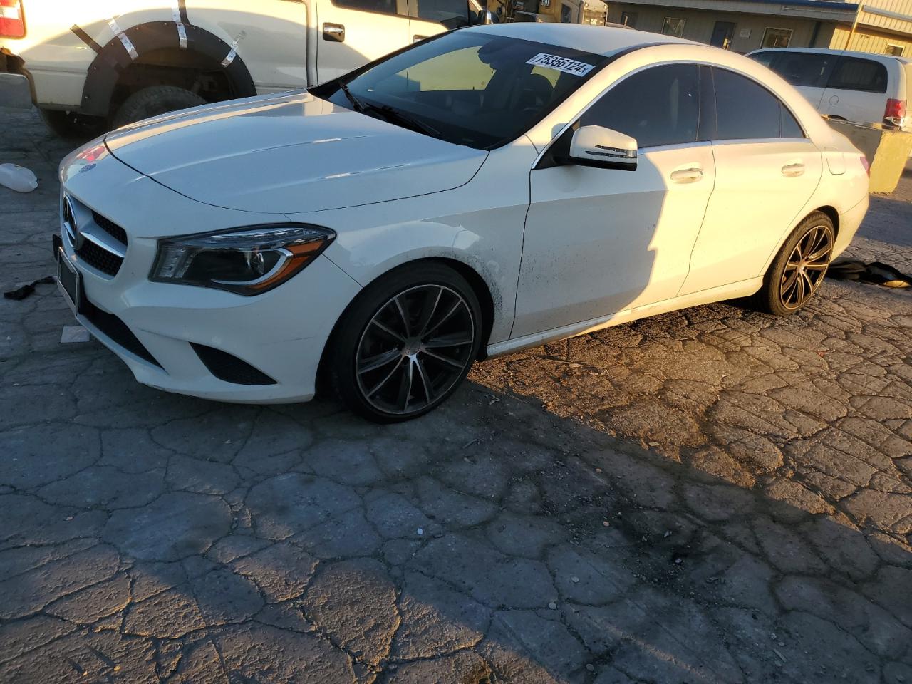 2014 Mercedes-Benz CLA-klasse VIN WDDSJ4EB6EN038100