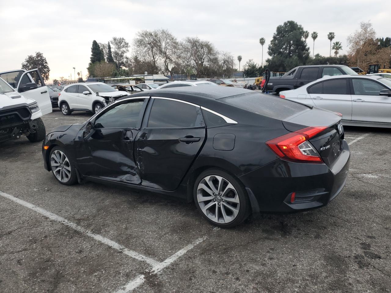 2017 Honda Civic VIN 2HGFC2F50HH516464 Copart auction photo, all over / minor dent/scratches damage thumbnail 2