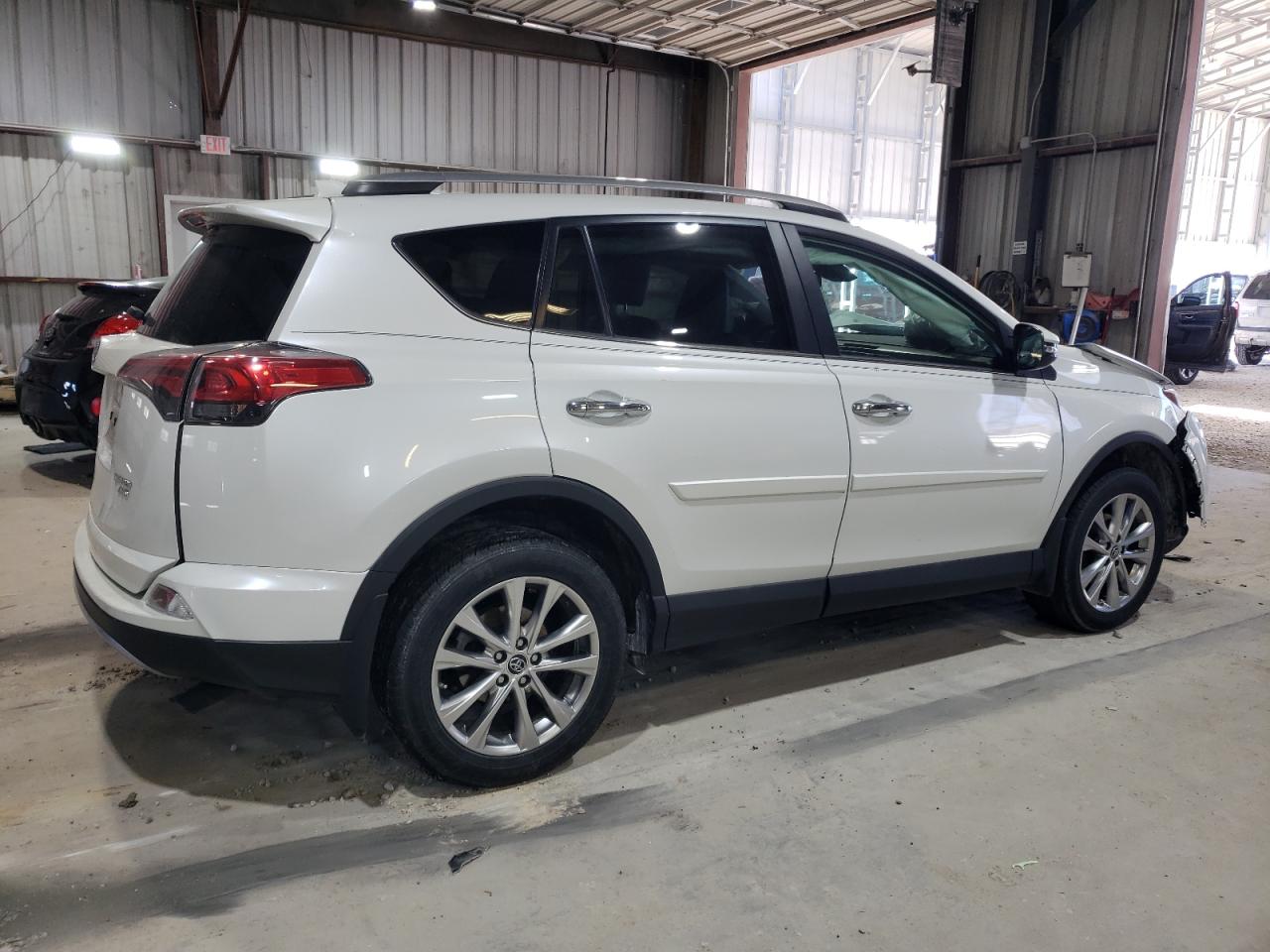 2018 Toyota RAV 4 VIN 2T3DFREV1JW848085 Copart auction photo, front end / side damage thumbnail 3