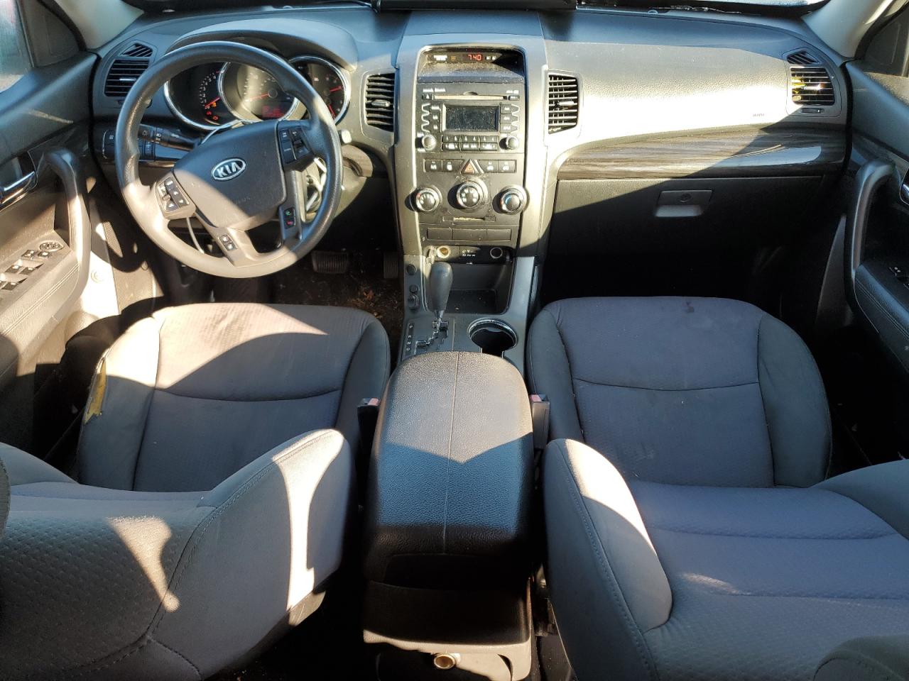 2012 KIA Sorento VIN 5XYKT3A19CG192302 Copart auction photo, minor dent/scratches damage thumbnail 8
