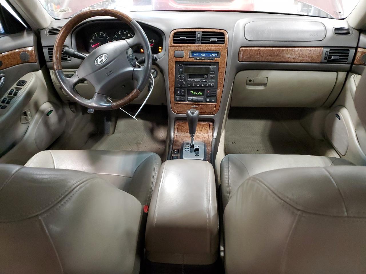 2005 Hyundai Grandeur VIN KMHFU45E25A399260 Copart auction photo, front end damage thumbnail 8