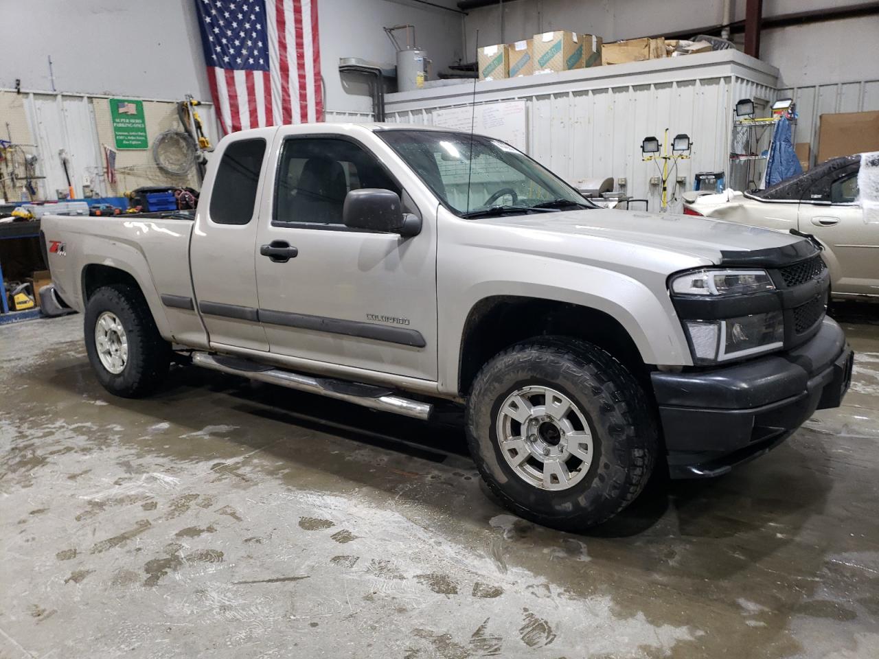 2004 Chevrolet Colorado VIN 1GCDT196X48105643 Copart auction photo, rear end / side damage thumbnail 4