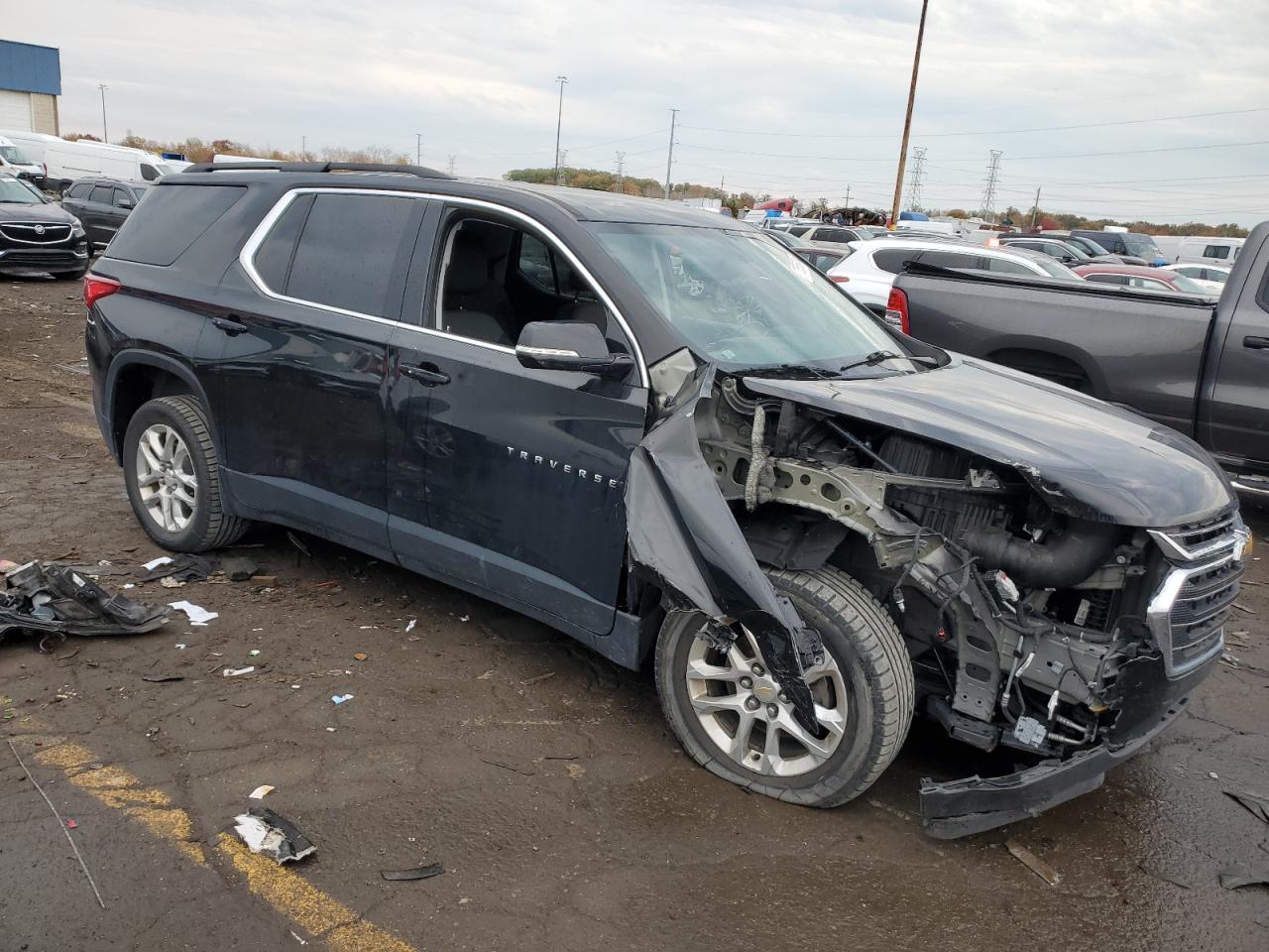 2020 Chevrolet Traverse VIN 1GNERGKW3LJ232684 Copart auction photo, front end damage thumbnail 4