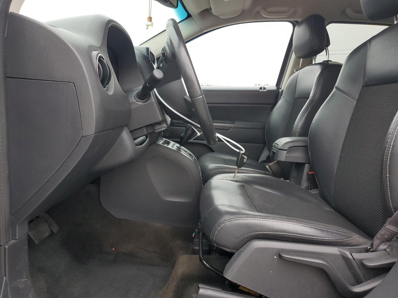 2016 Jeep Compass VIN 1C4NJCBA0GD805123 Copart auction photo, rear end damage thumbnail 7
