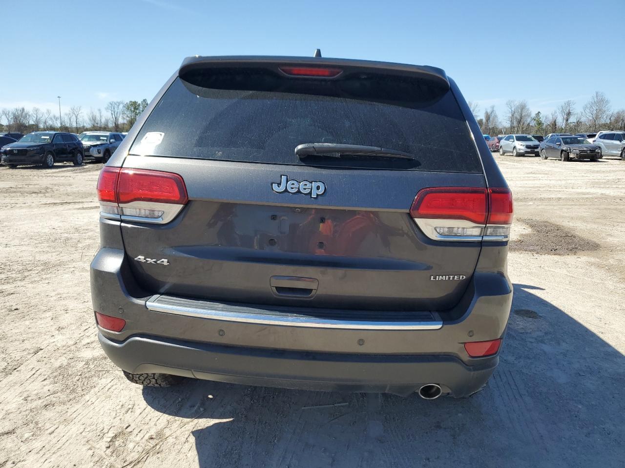 2020 Jeep Grand Cherokee VIN 1C4RJFBG0LC266770 Copart auction photo, front end / side damage thumbnail 6