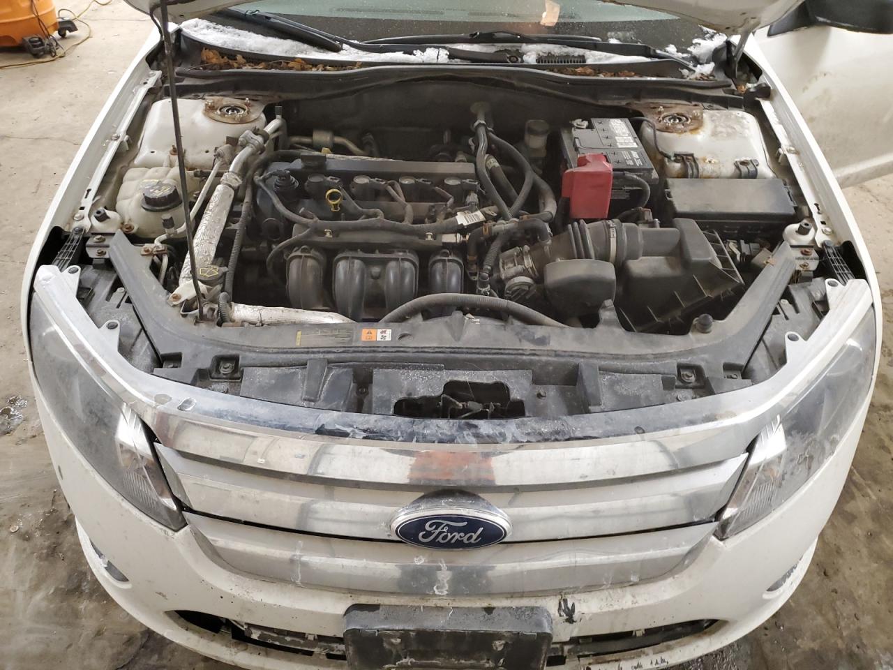 2011 Ford Fusion VIN 3FAHP0GA8BR240127 Copart auction photo, side / front end damage thumbnail 11