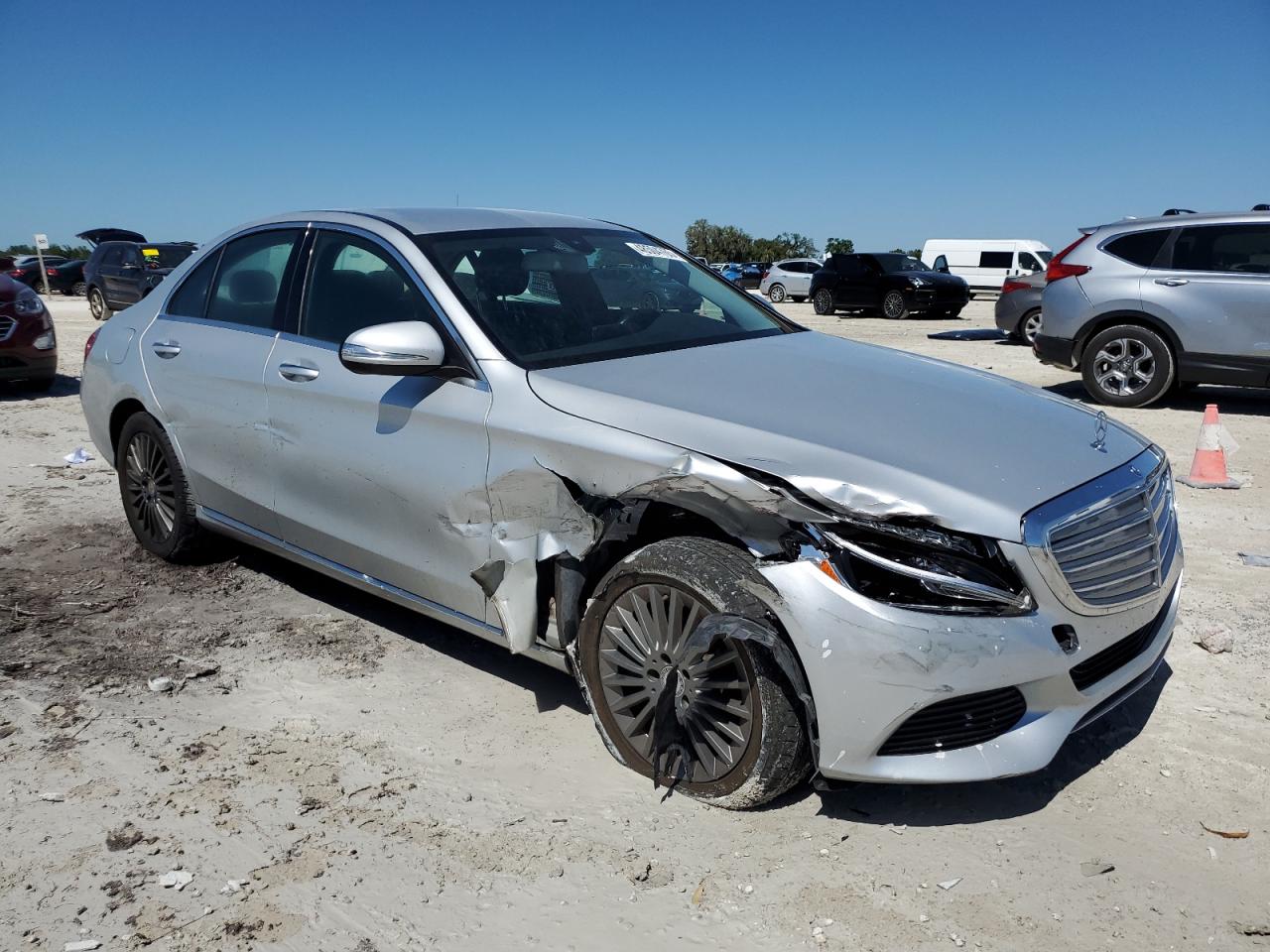 2015 Mercedes-Benz C-klasse VIN 55SWF4KB5FU019618 Copart auction photo, side / front end damage thumbnail 4