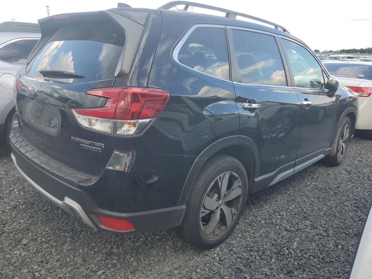 2019 Subaru Forester VIN JF2SKAWC4KH406931 Copart auction photo, water/flood damage thumbnail 3