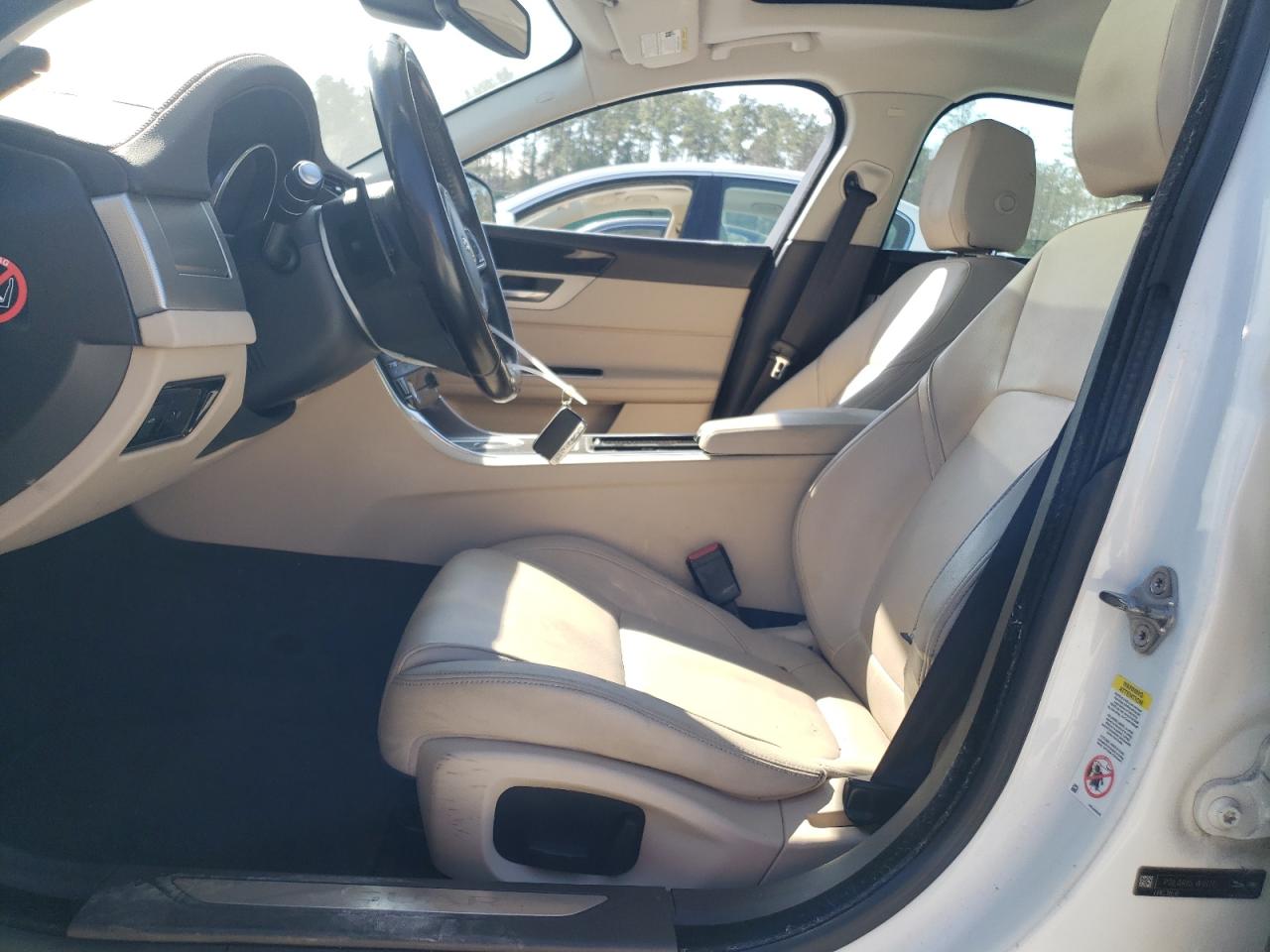 2016 Jaguar XF VIN SAJBD4BV5GCY19710 Copart auction photo, mechanical / minor dent/scratches damage thumbnail 7