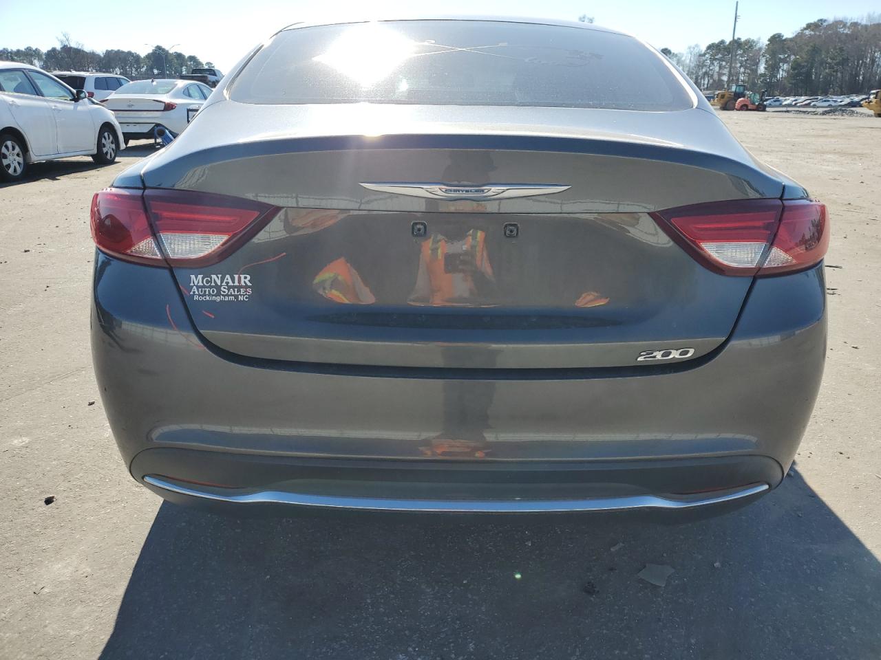2015 Chrysler 200 VIN 1C3CCCAB1FN582471 Copart auction photo, front end / side damage thumbnail 6