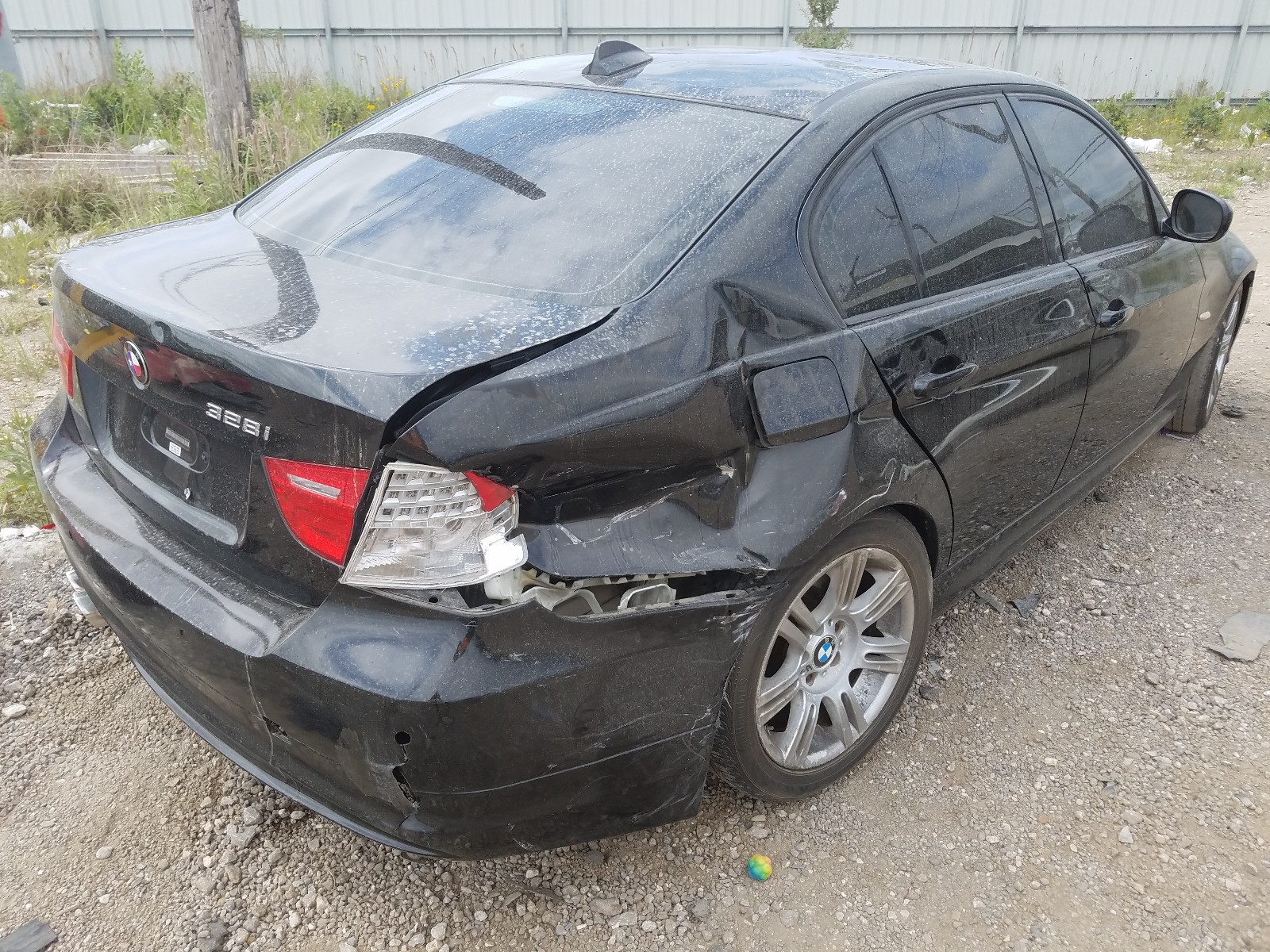 2010 BMW 3er VIN WBAPH7G5XANM53786 Copart auction photo, side / rear end damage thumbnail 4