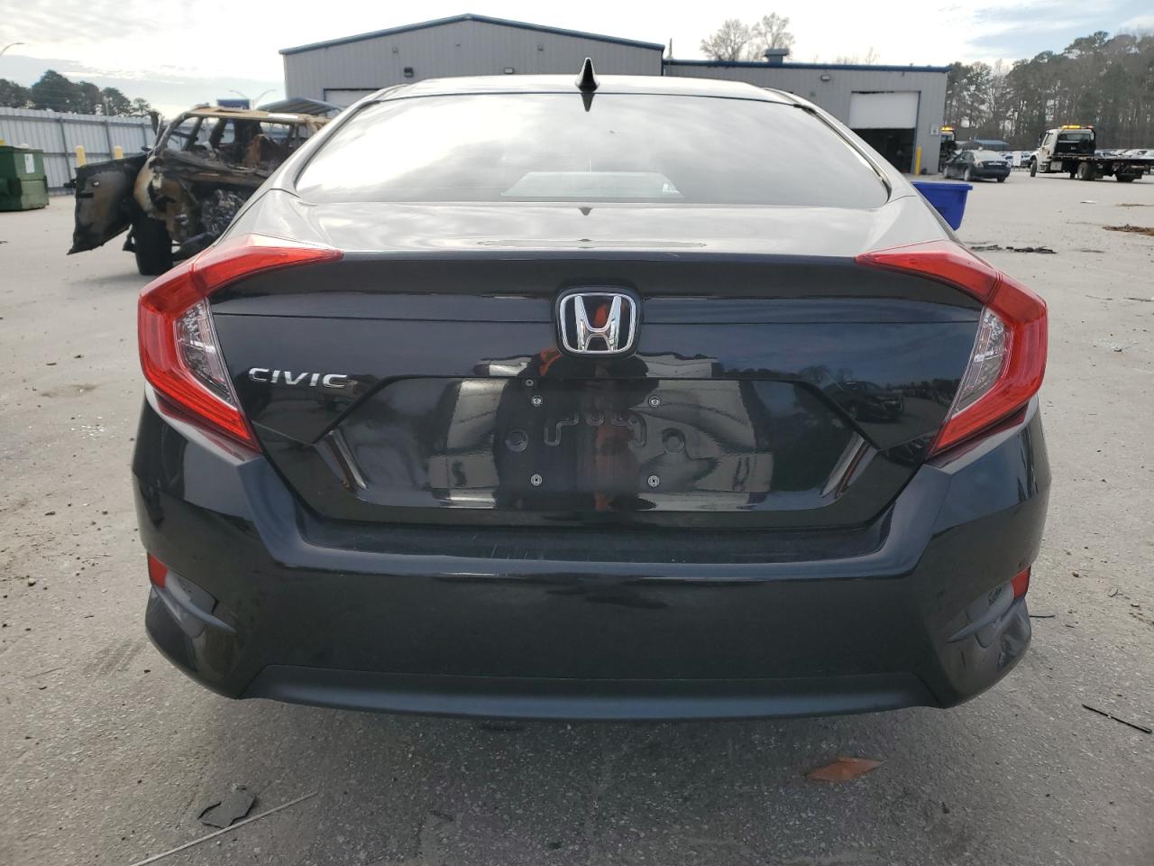 2018 Honda Civic VIN 19XFC2F79JE032939 Copart auction photo, side damage thumbnail 6