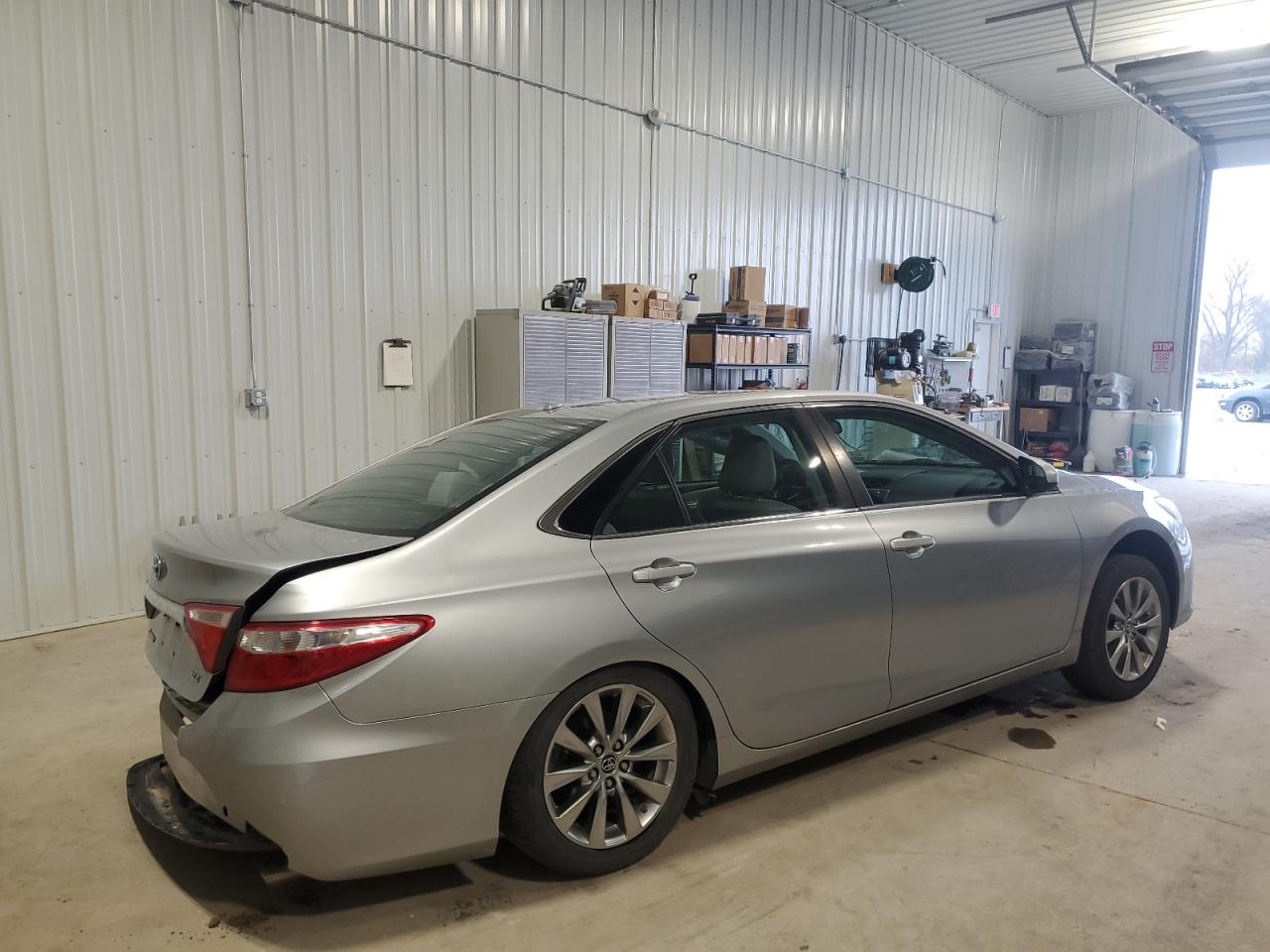 2015 Toyota Camry VIN 4T4BF1FK8FR492124 Copart auction photo, side / undercarriage damage thumbnail 3
