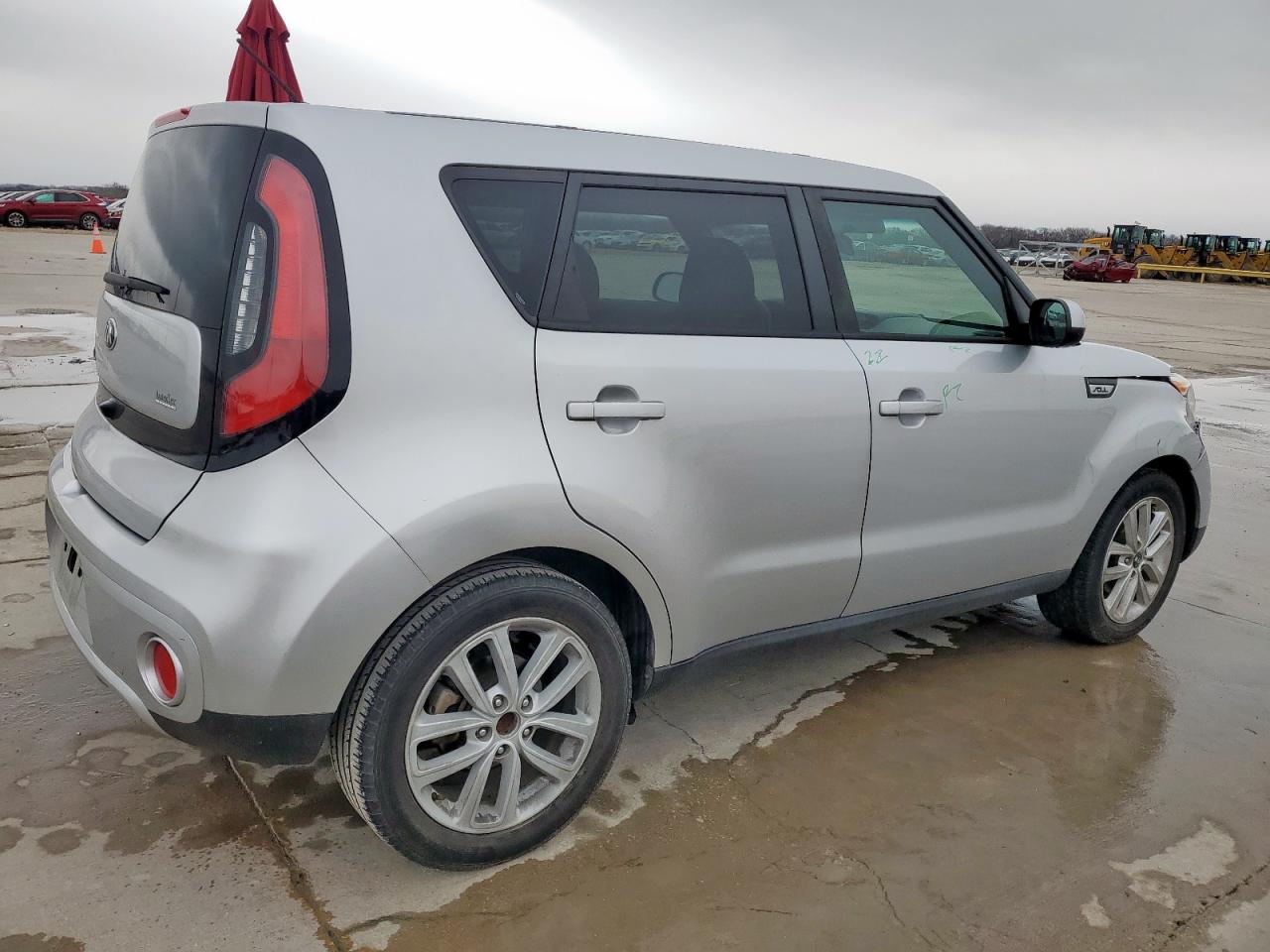 2017 KIA Soul VIN KNDJP3A52H7412841 Copart auction photo, front end damage thumbnail 3