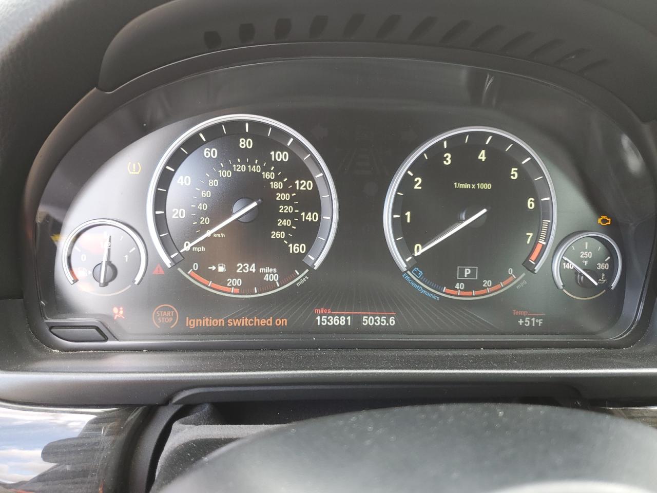 2013 BMW 5er VIN WBAXG5C57DD234386 Copart auction photo, burn - engine damage thumbnail 9