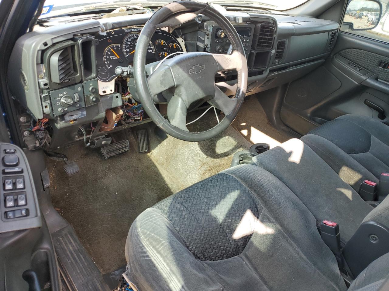 2003 Chevrolet Avalanche VIN 3GNEC13T03G323335 Copart auction photo, all over damage thumbnail 8