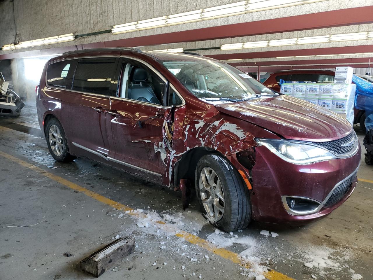 2019 Chrysler Pacifica VIN 2C4RC1GG9KR703080 Copart auction photo, side / front end damage thumbnail 4