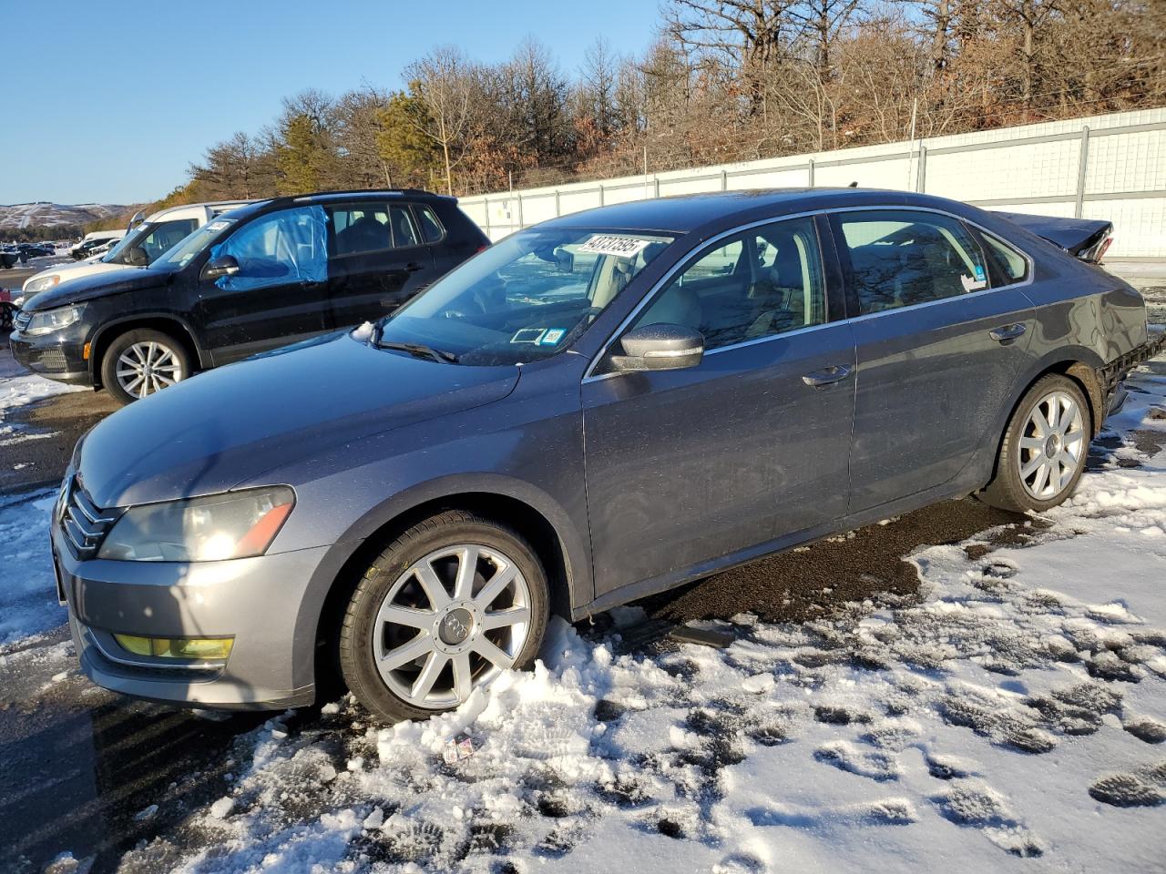 2015 Volkswagen Passat VIN 1VWAT7A39FC119733