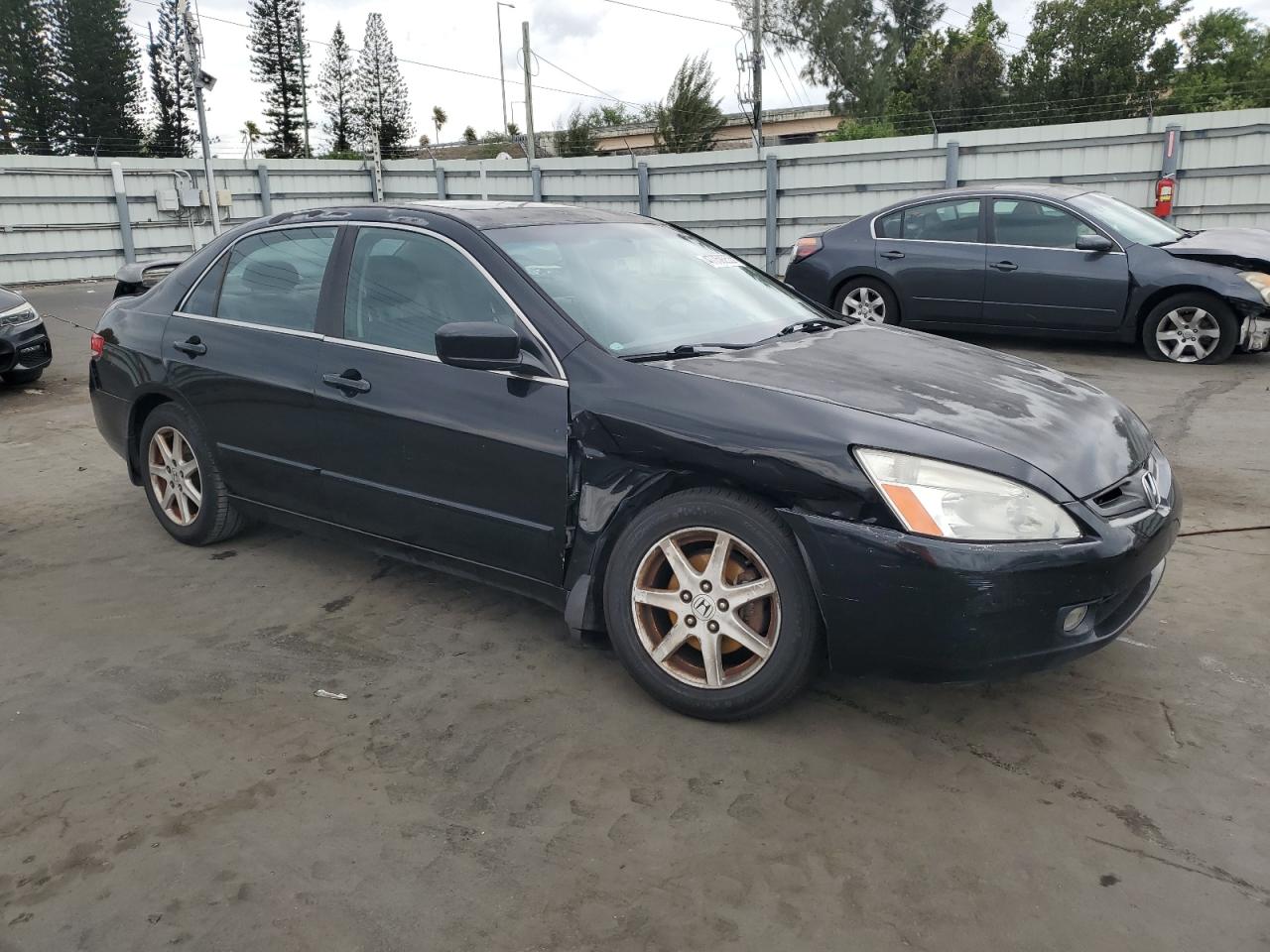 2003 Honda Accord VIN 1HGCM66453A802140 Copart auction photo, front end / rear end damage thumbnail 4