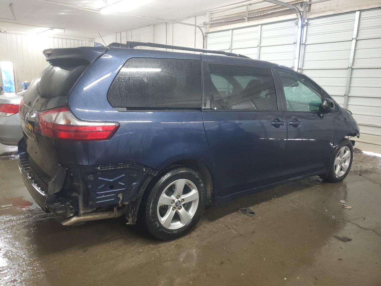 2020 Toyota Sienna VIN 5TDKZ3DC7LS054871 Copart auction photo, all over damage thumbnail 3