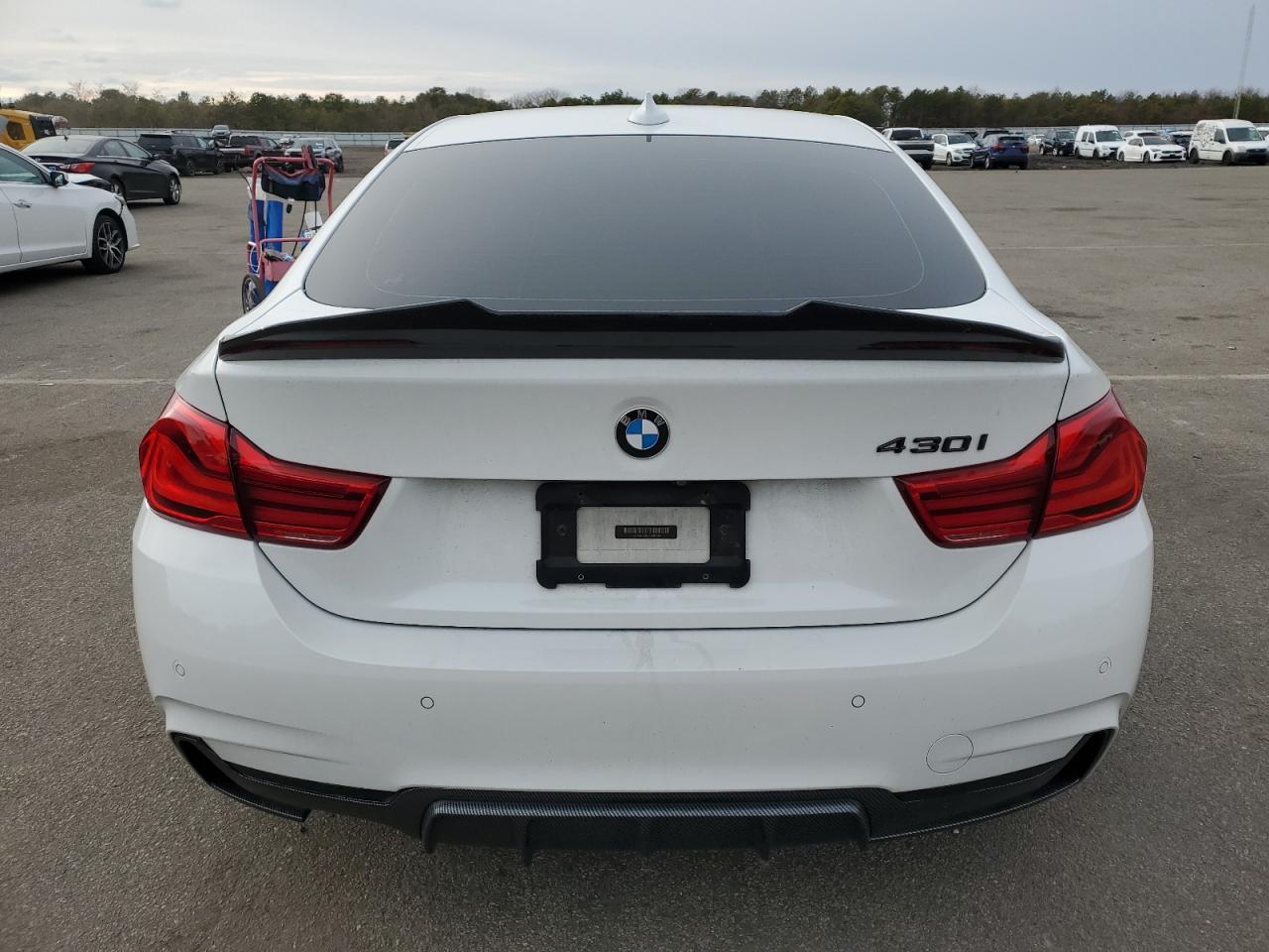 2018 BMW 4er VIN WBA4J1C55JBM10534 Copart auction photo, water/flood / minor dent/scratches damage thumbnail 6