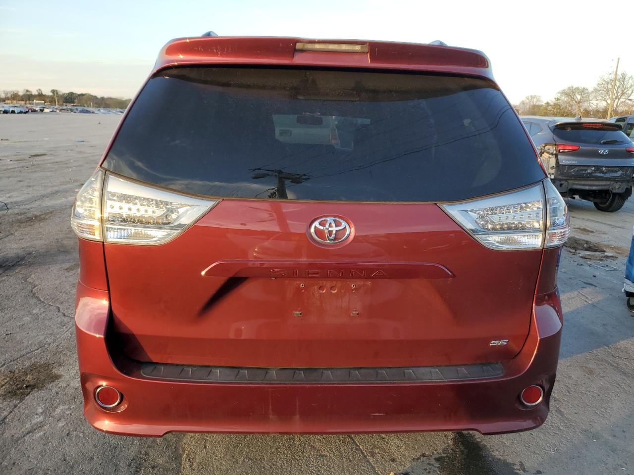 2015 Toyota Sienna VIN 5TDXK3DCXFS602716 Copart auction photo, vandalism damage thumbnail 6