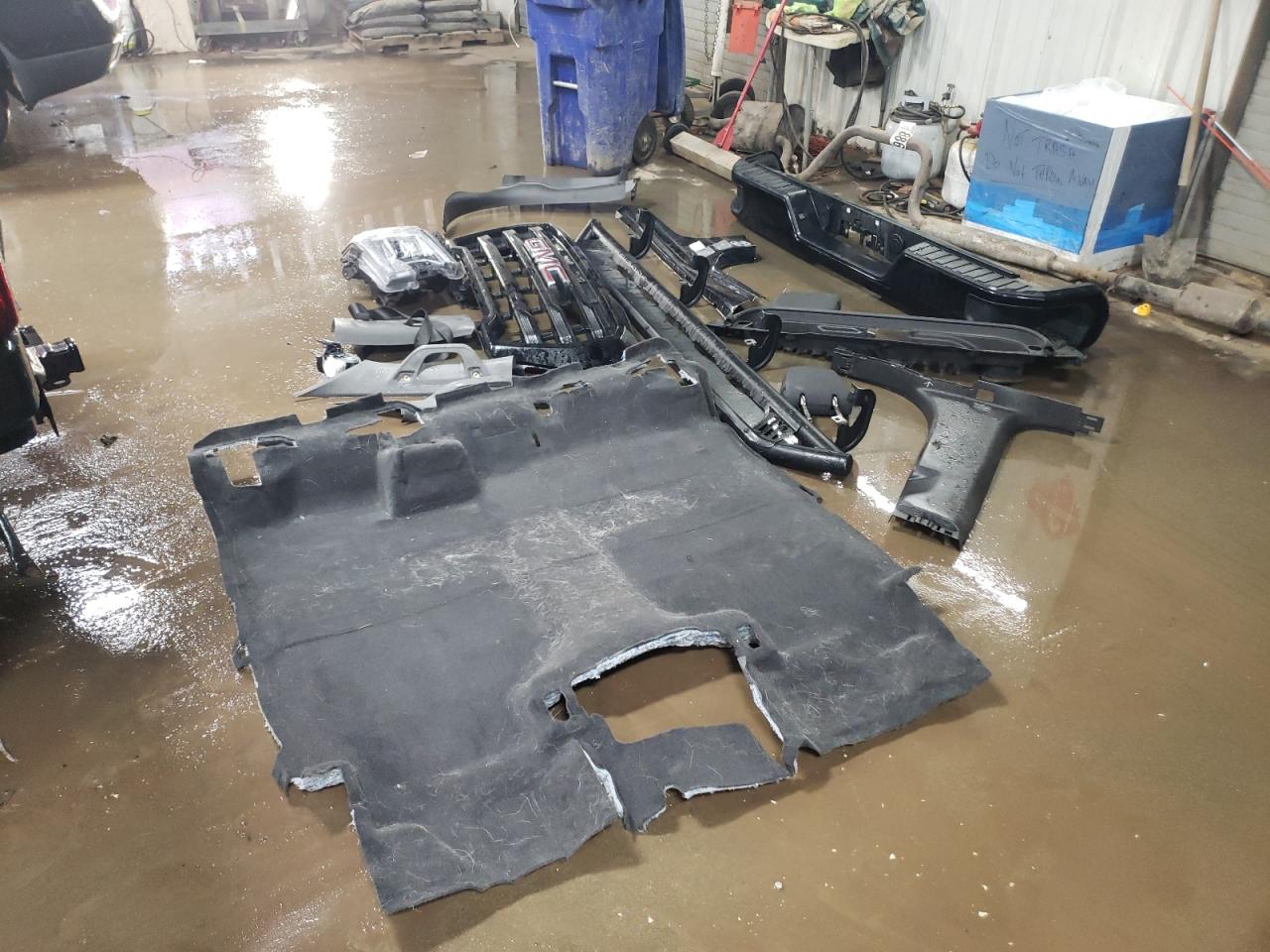 2020 GMC Sierra VIN 1GTU9CED5LZ311038 Copart auction photo, side / front end damage thumbnail 12